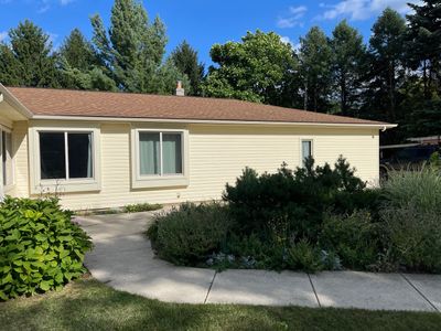 Siding Replacement using CertainTeed Restoration Classic D5