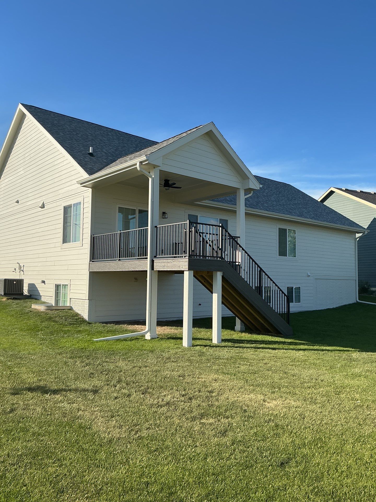 res ext repaint by Midwest Paint LLC