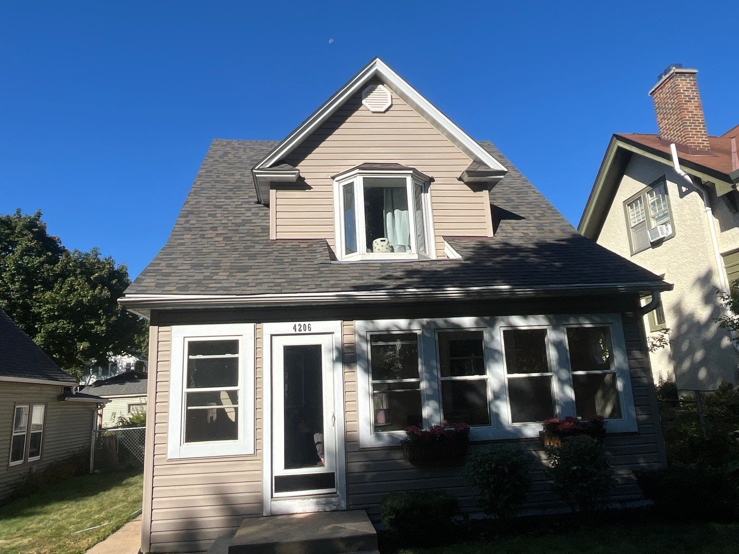 Roof Replacement – Owens Corning Duration in Peppercorn | Minneapolis, MN by First Impressions Exteriors
