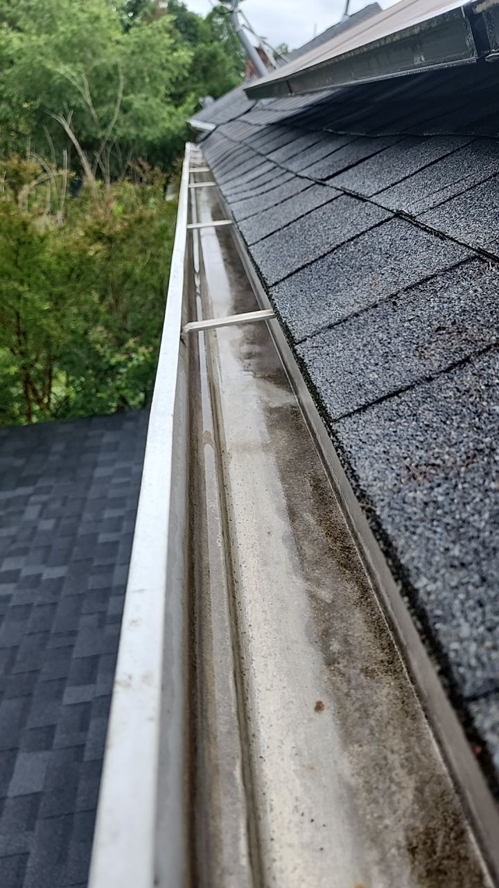 House Wash using cleaner by Power Wash Masters LLC