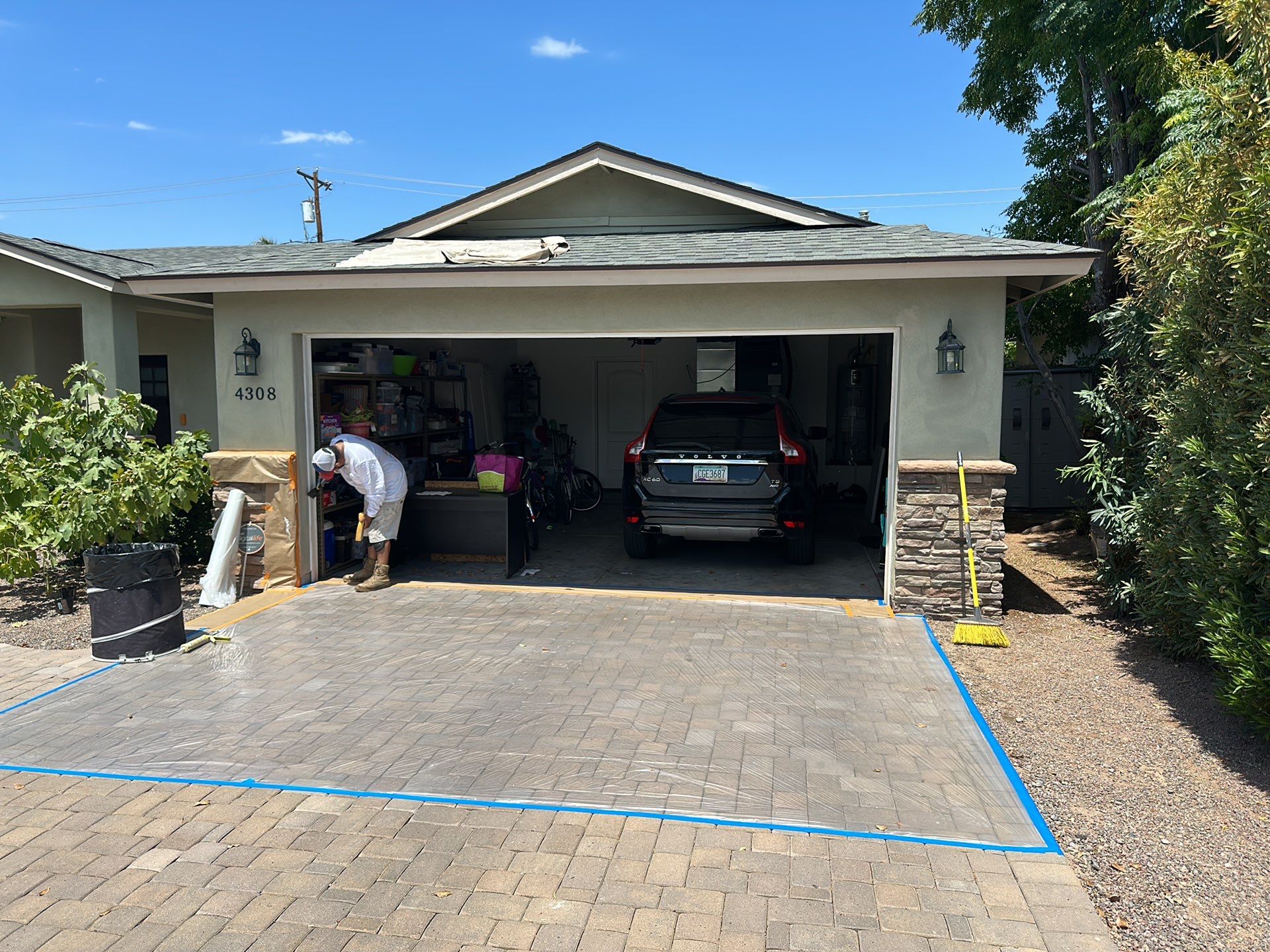 Exterior House Painting - Phoenix by Crash of Rhinos Painting & Garage Floors