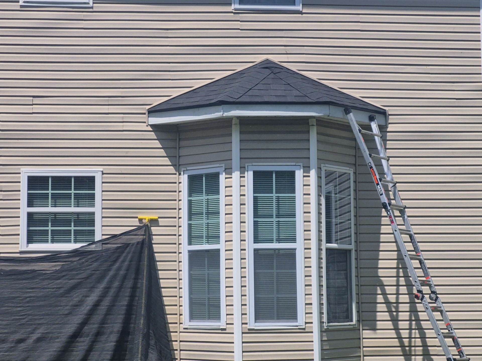 π South Point Gets a Dynasty Makeover by Mr. Roofer