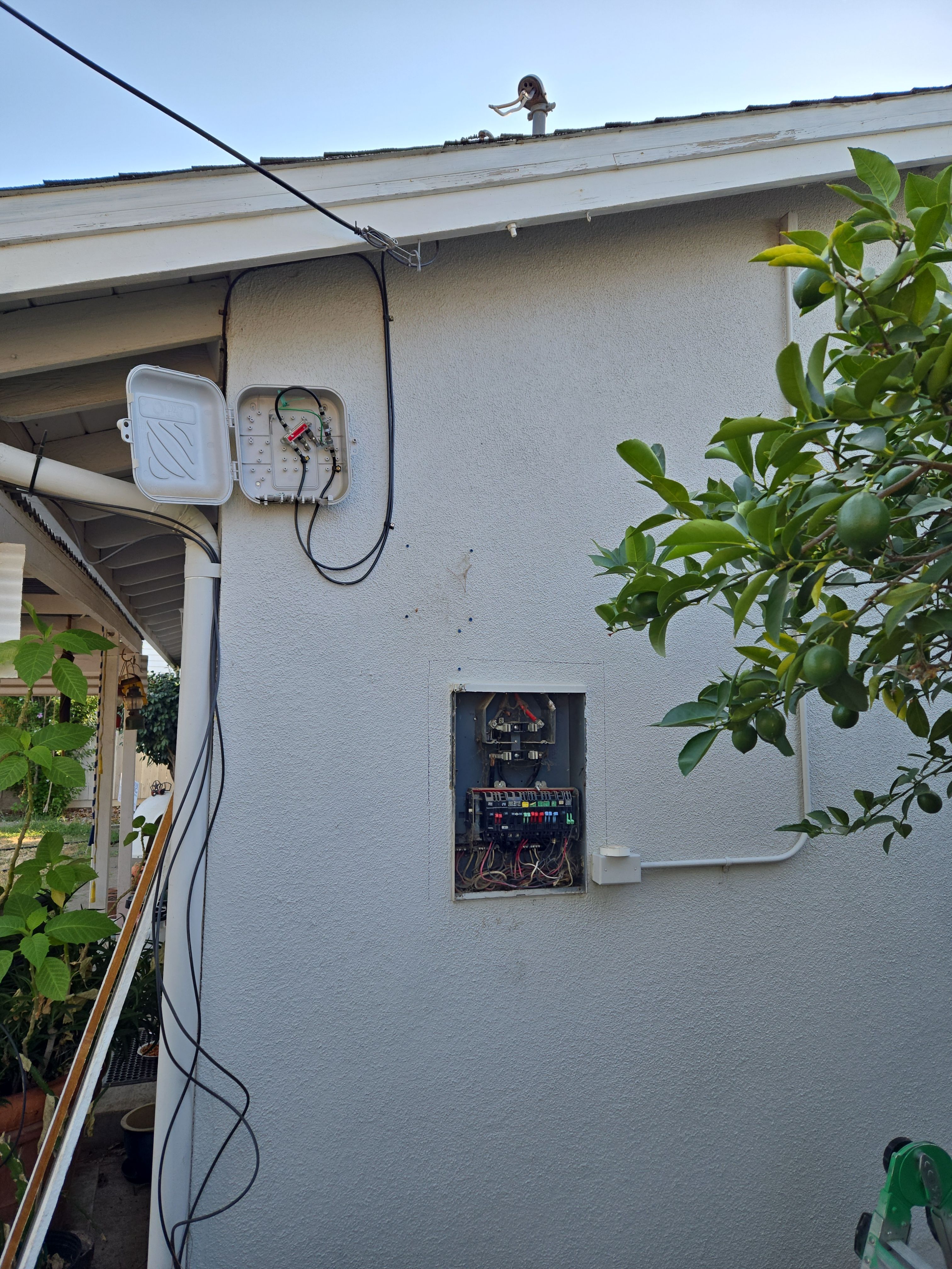 200a MPU by Peach Electric Inc