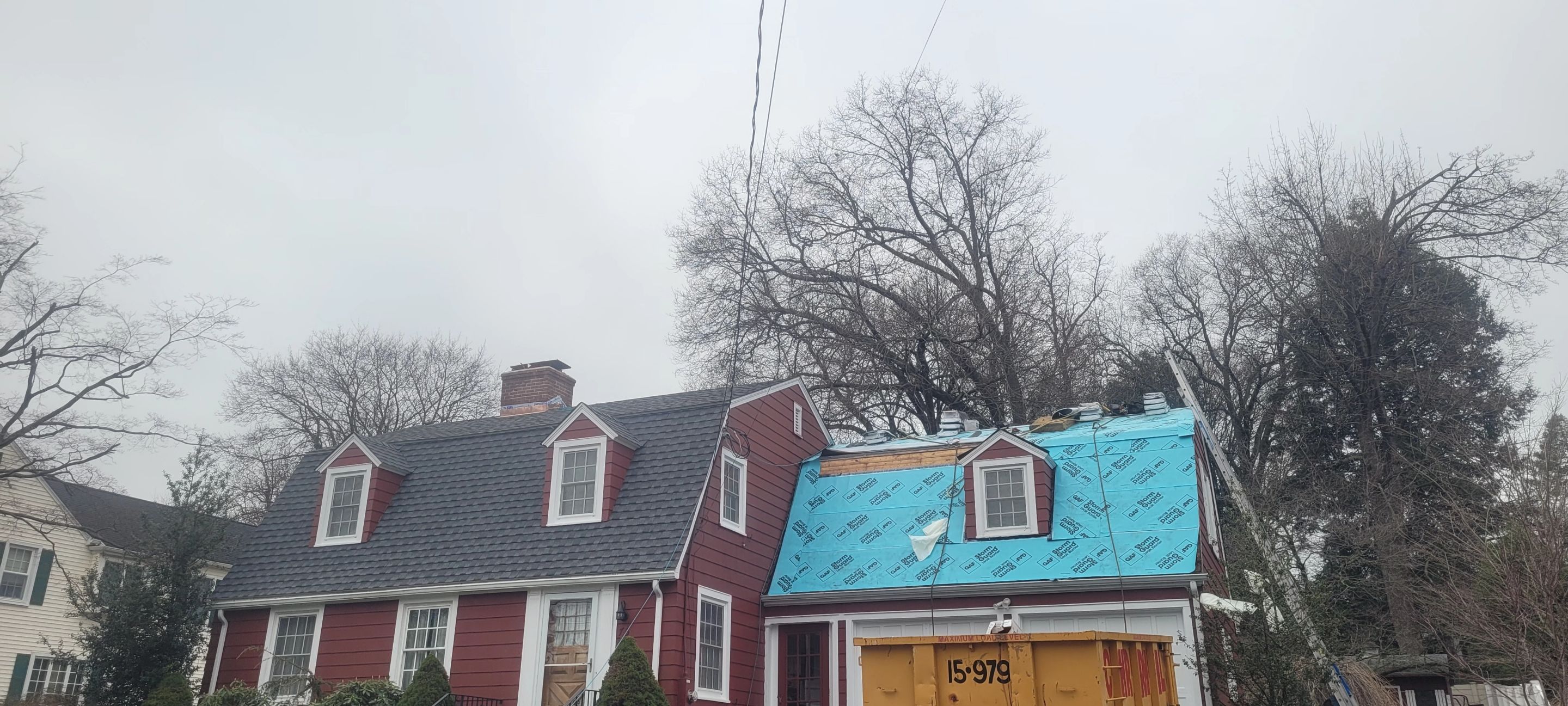 Show stopping shingles professionally and efficiently installed by DiGiorgi Roofing & Siding INC by DiGiorgi Roofing and Siding Inc