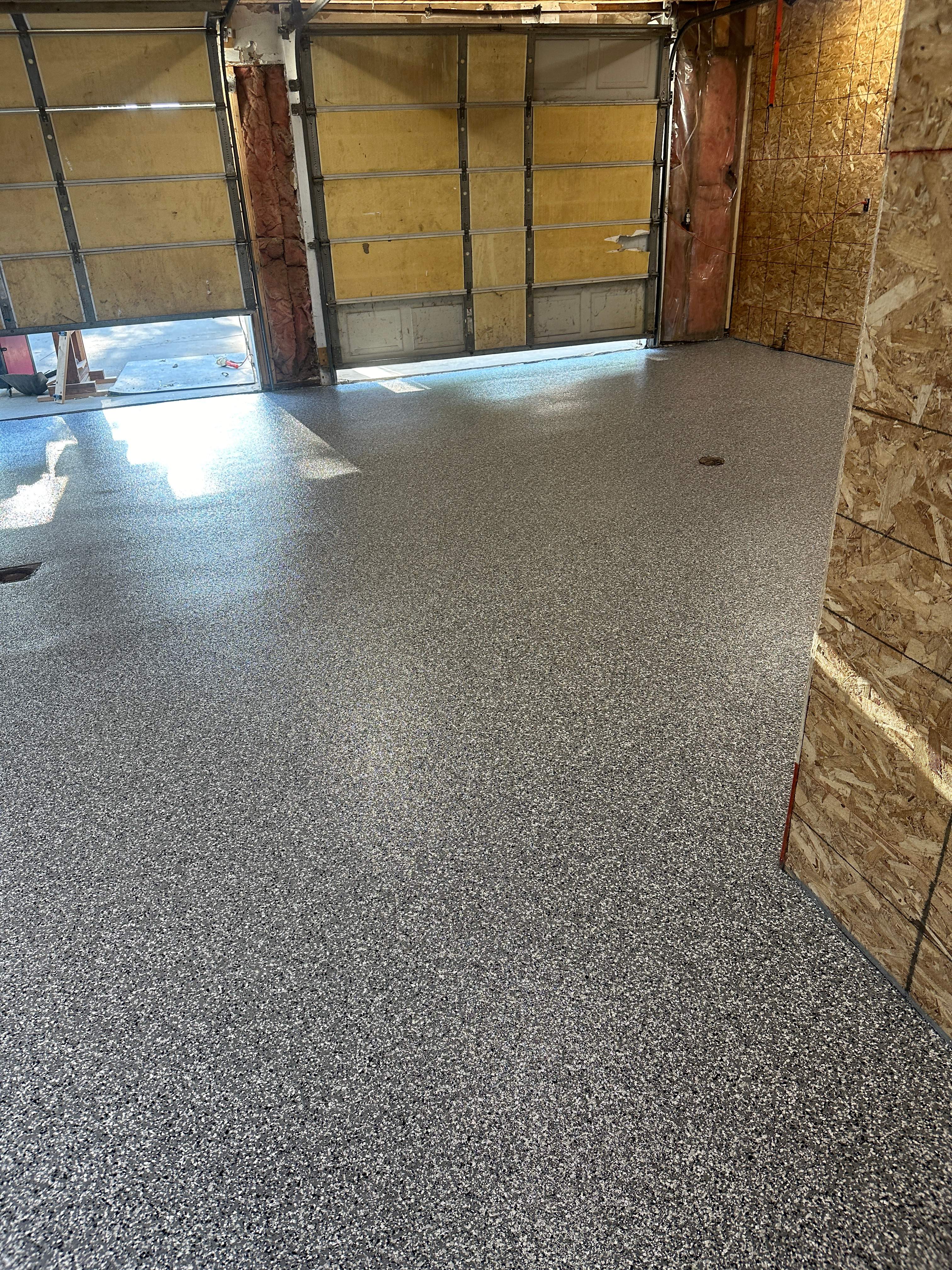 Wombat Garage & Quartz Patio Lincoln by Loud Bros