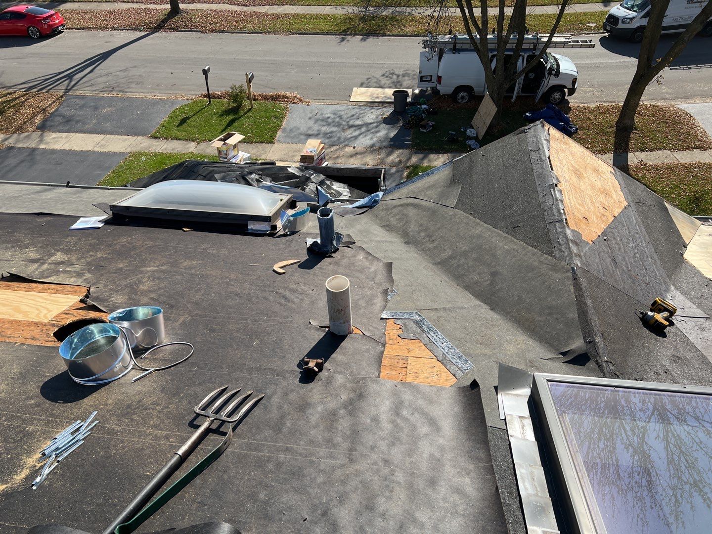 Multi-family unit roof replacement. using GAF Timberline HDZ by Pro Home Services Inc