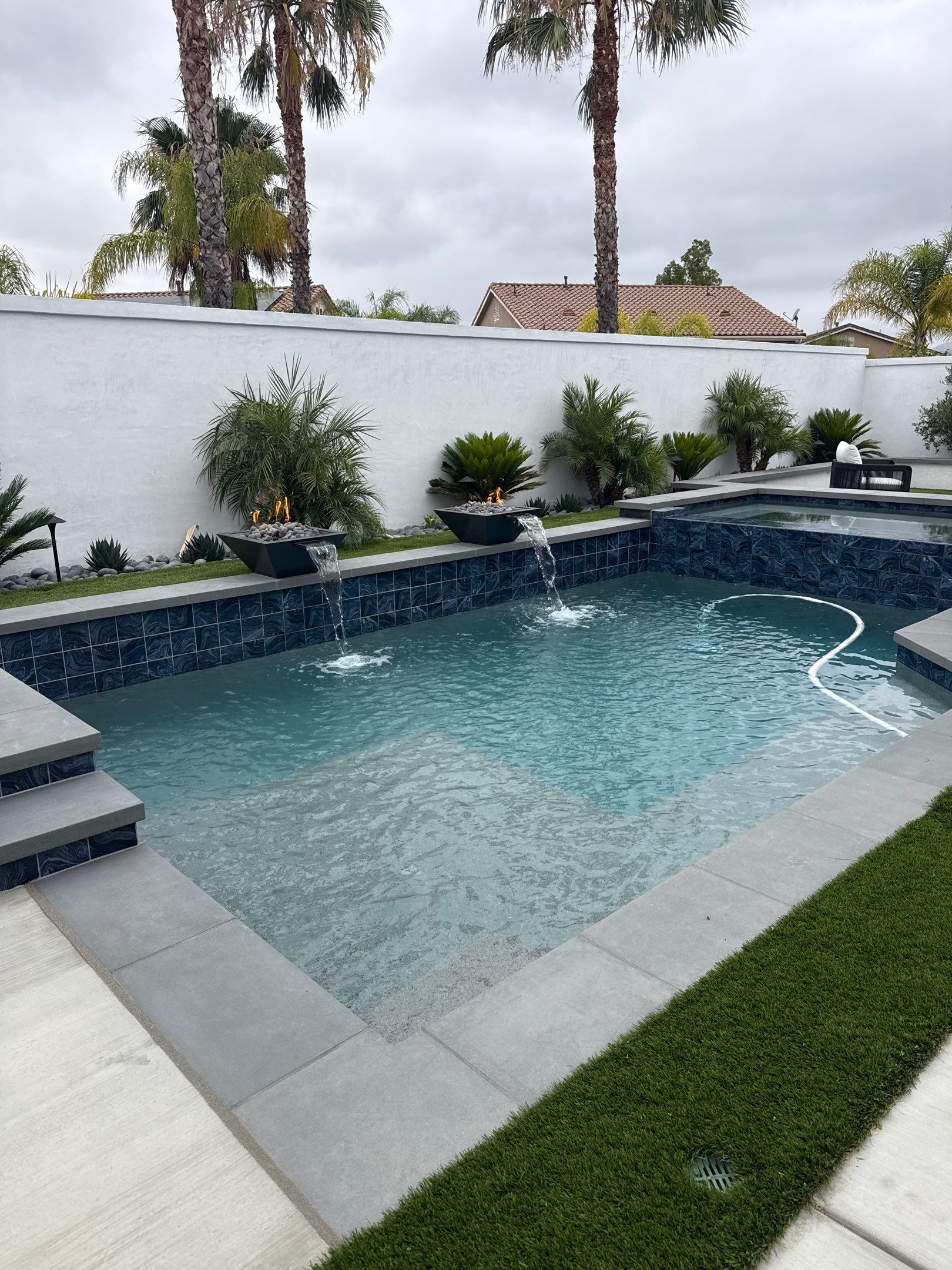 Project in Castaic by Thomas Pools