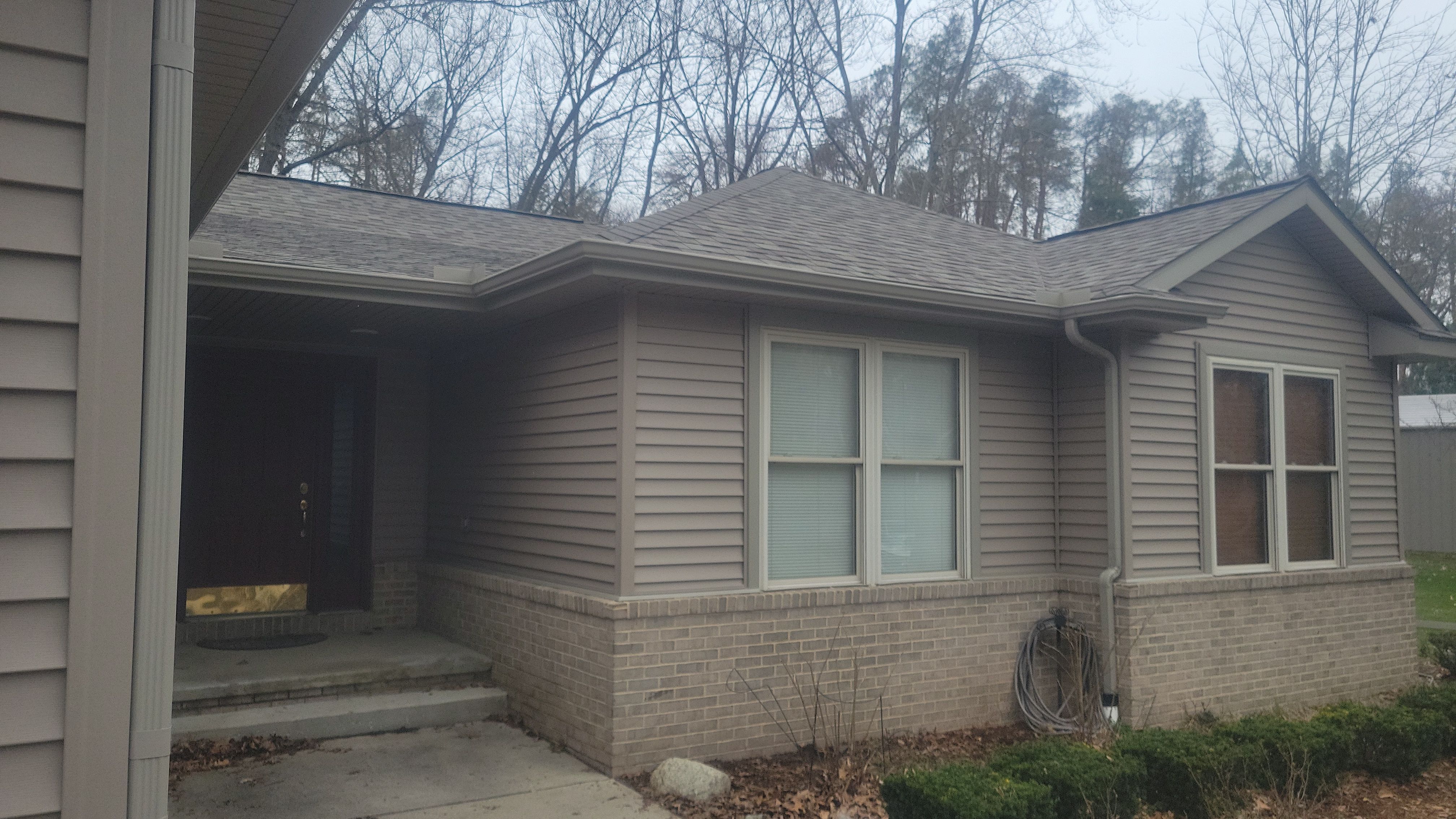 Siding Replacement using Certainteed Restoration Classic D4 by 180 Contractors