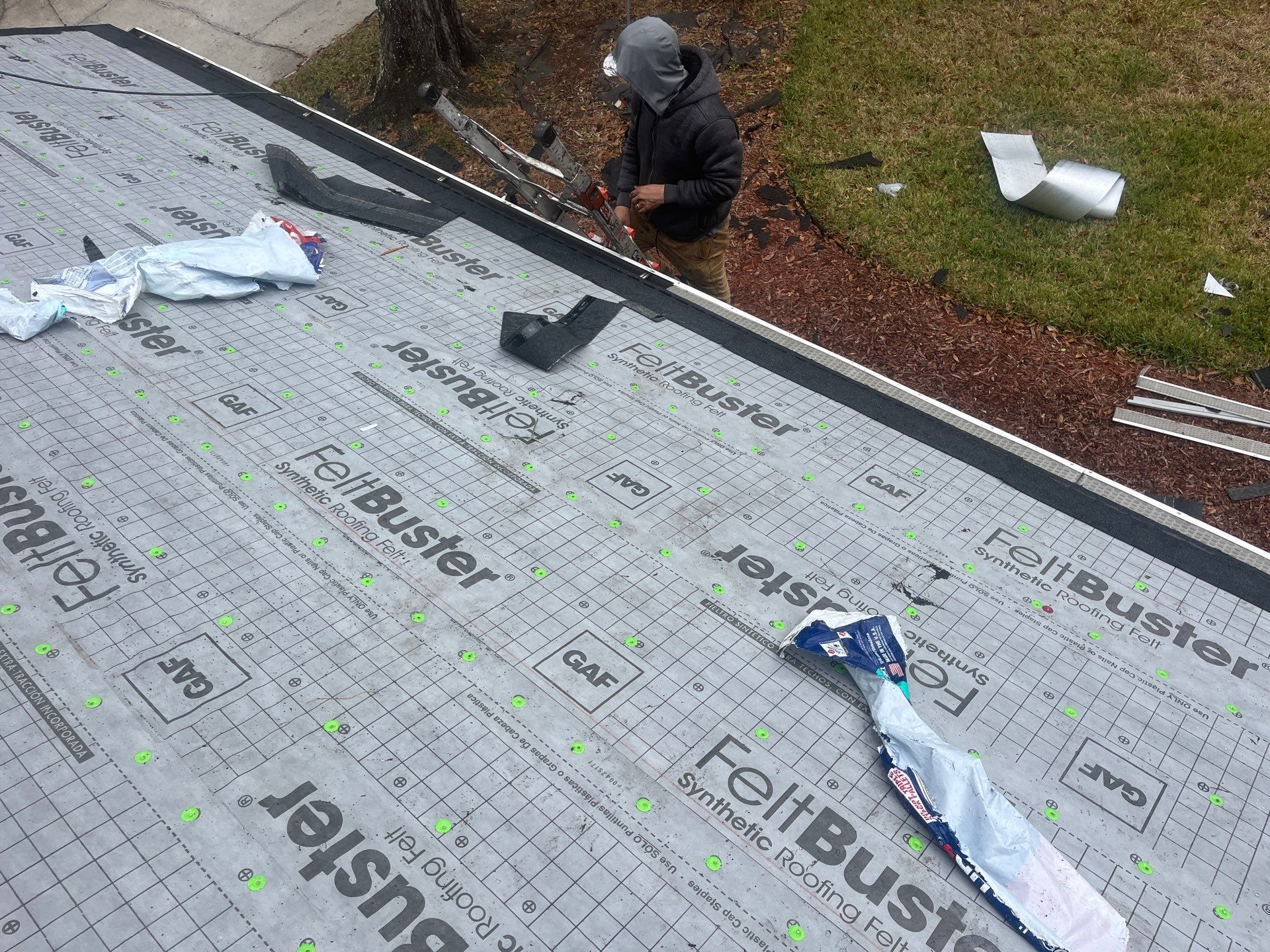 GAF Charcoal Architectural Shingle - Re-roof by Endless Summer Roofing Co.