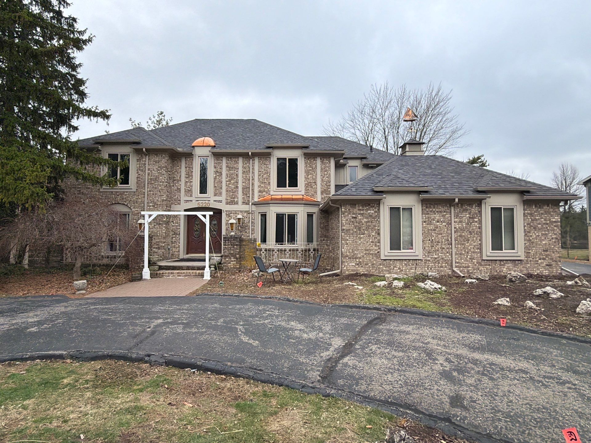 Roof replacement using Owens Corning Starter Shingles by 180 Contractors