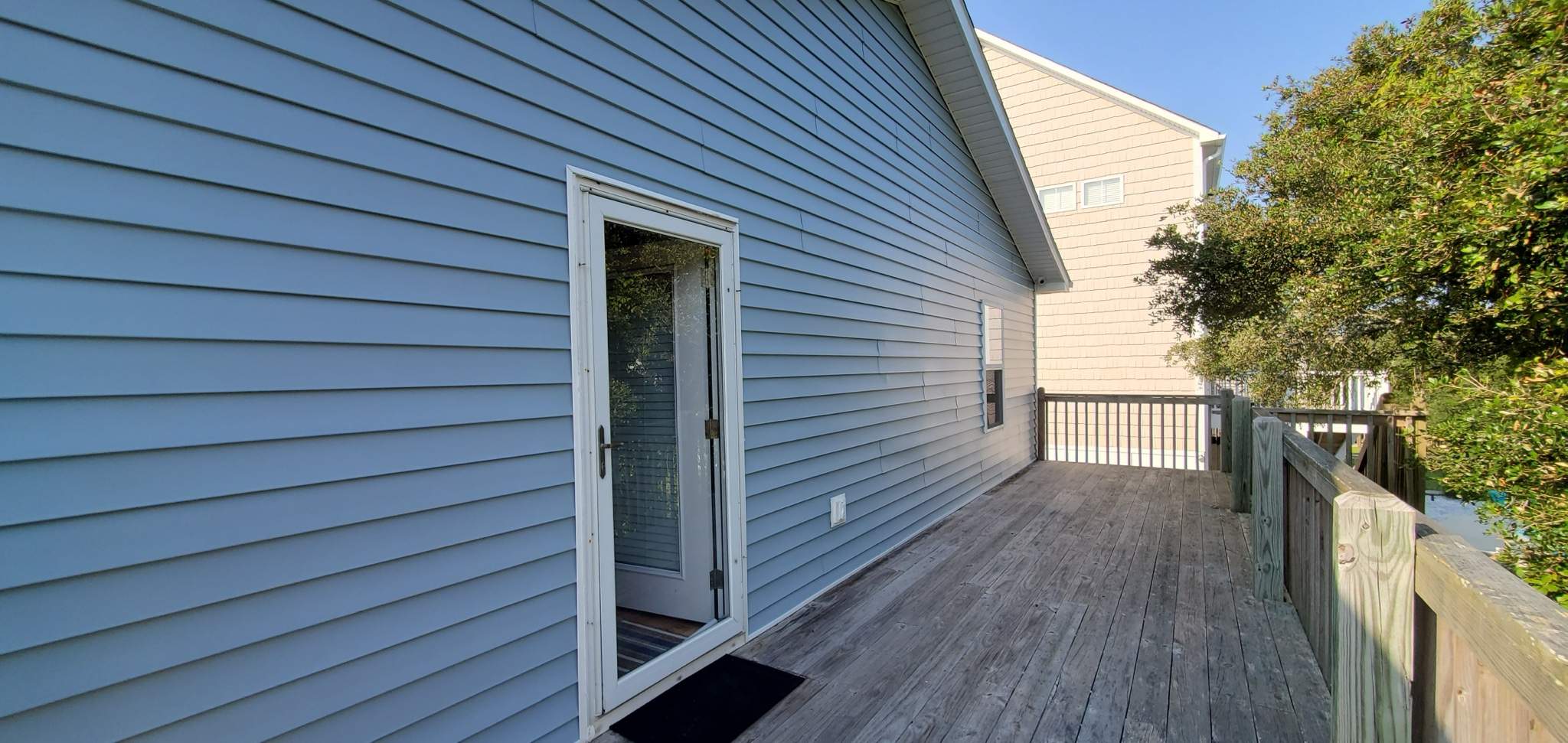 External Fire Damage on Island Home by Home Disaster Medics