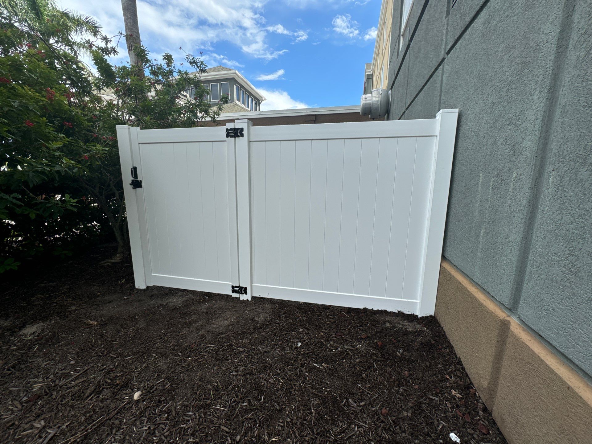 Vinyl Privacy Fence using 6Ft White Vinyl Privacy Fence by Asap fence and gates, LLC