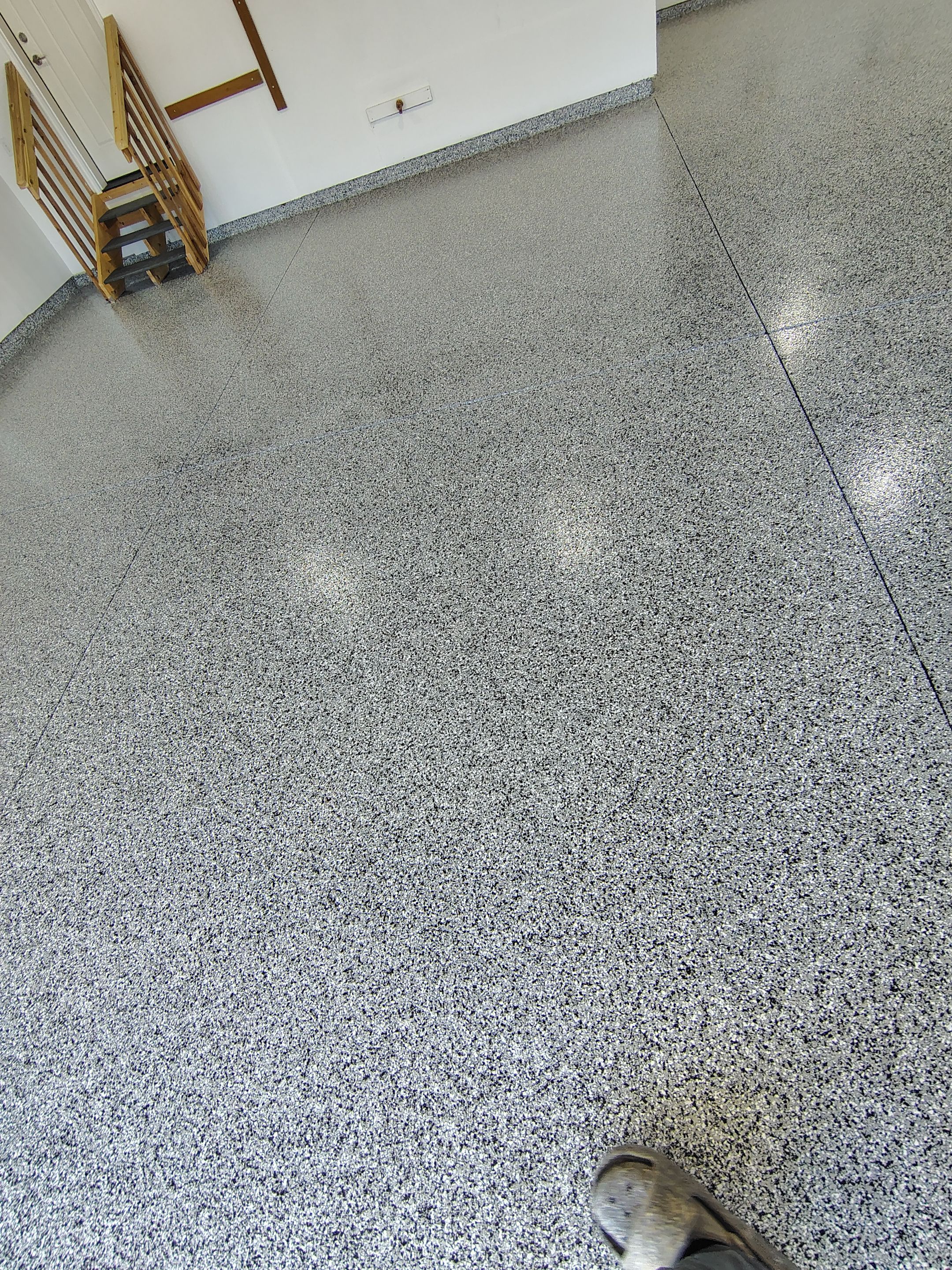 Decorative Flake Garage Floor Coating Installation in Tea, South Dakota by Select Painting, Coatings & Garage Cabinets