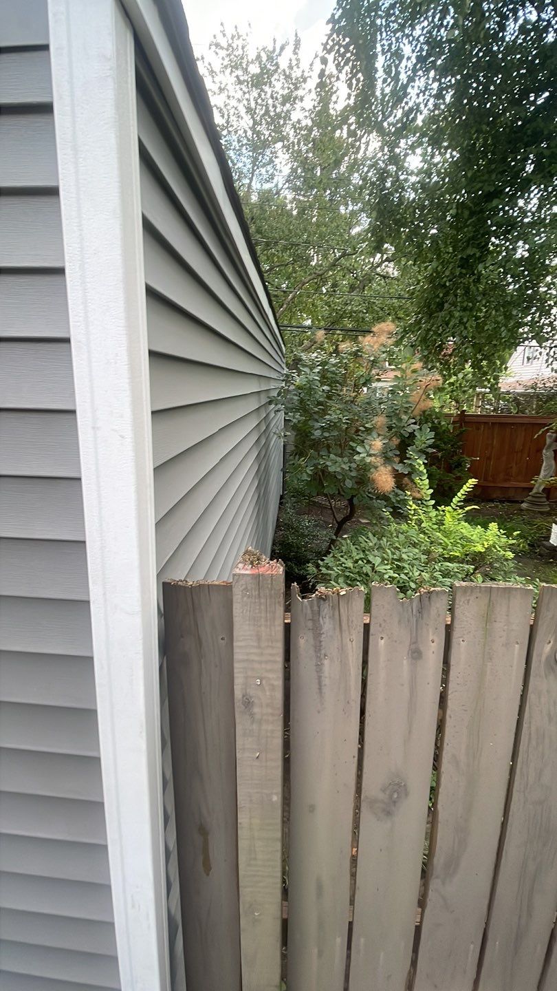 Siding Replacement using CertainTeed Restoration Classis D4 by 180 Contractors