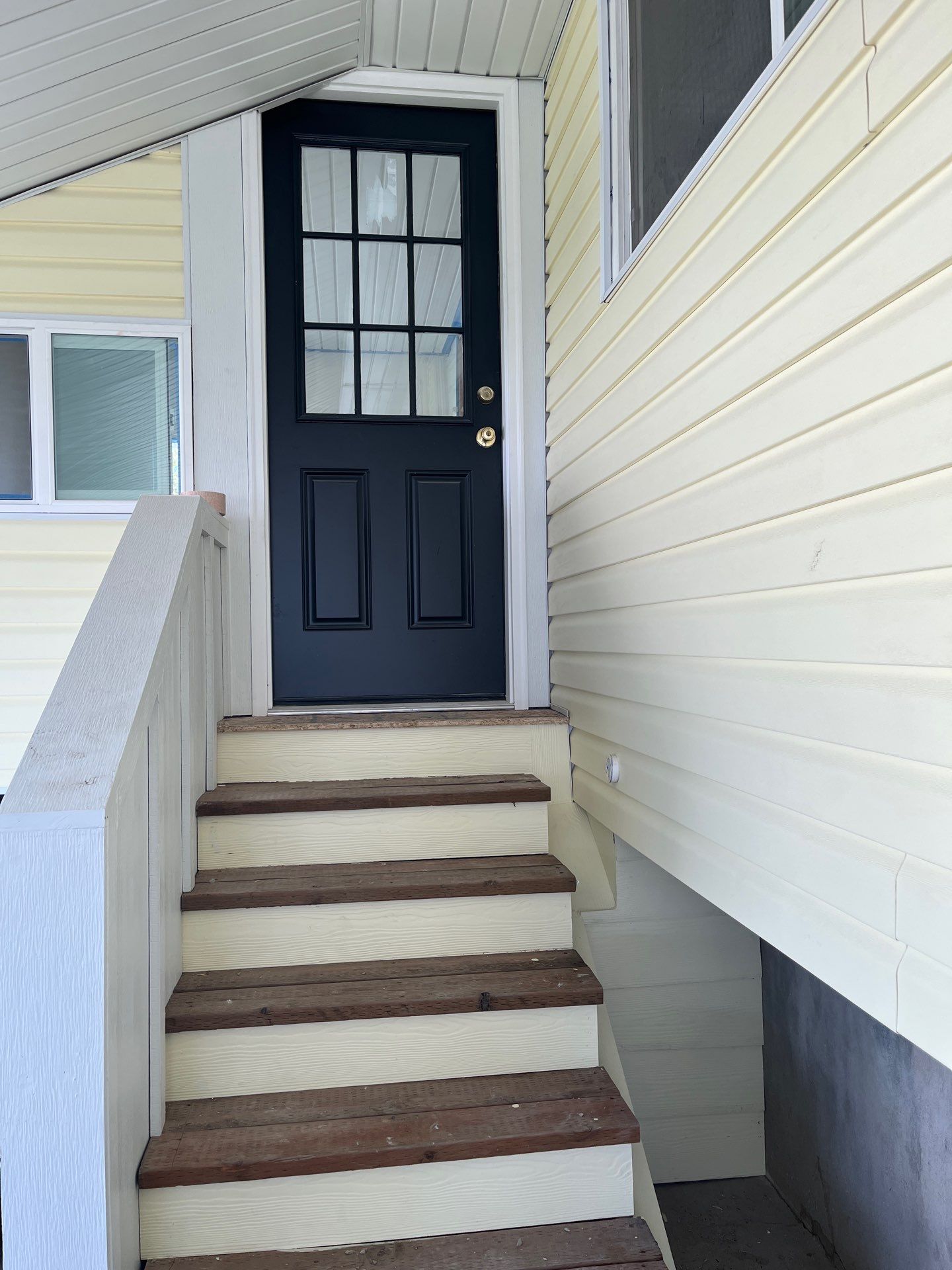 Tooele | Custom Color-Matched Vinyl & Hardie Upgrade | Colonial Yellow by Ideal Siding Utah