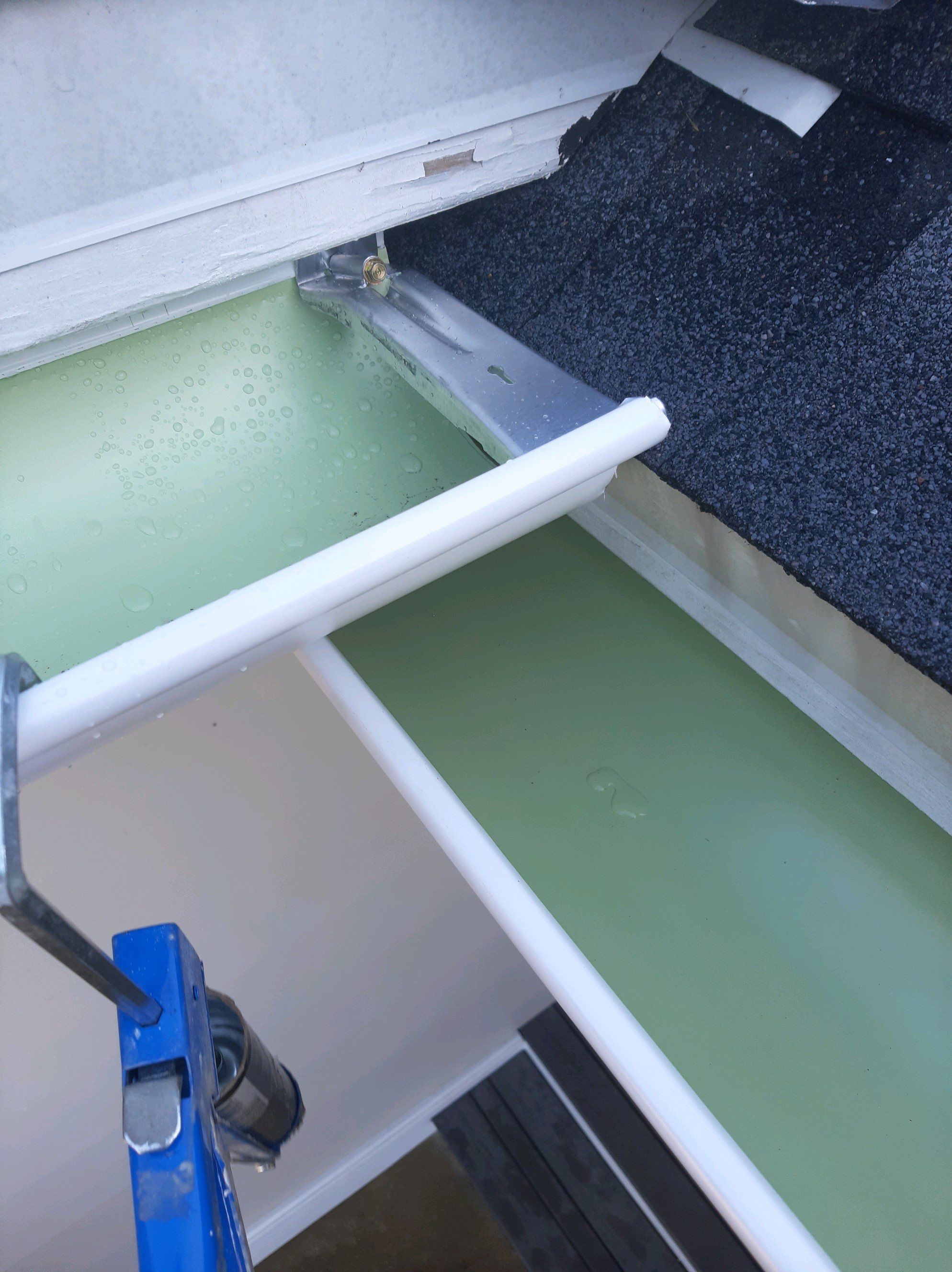 Gutter Installation Using Half Round Seamless Gutters by Gutter Professors