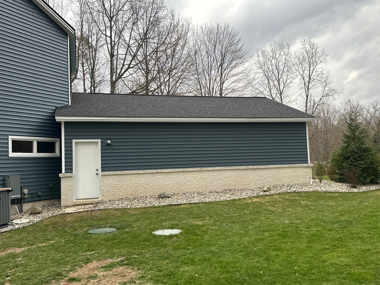 Siding Replacement using Certainteed Monogram D5 Pacific Blue by 180 Contractors