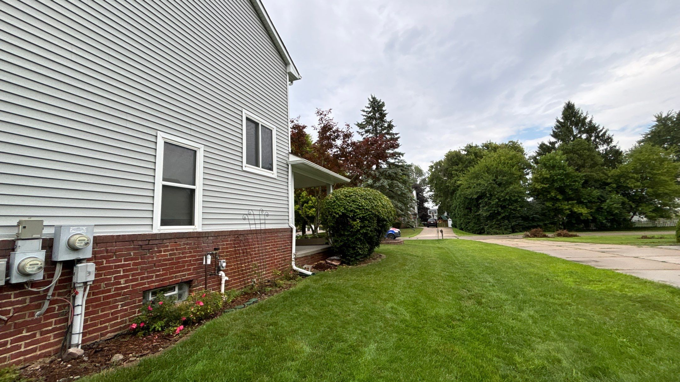 Siding Replacement using Certainteed Restoration Classic D4 by 180 Contractors