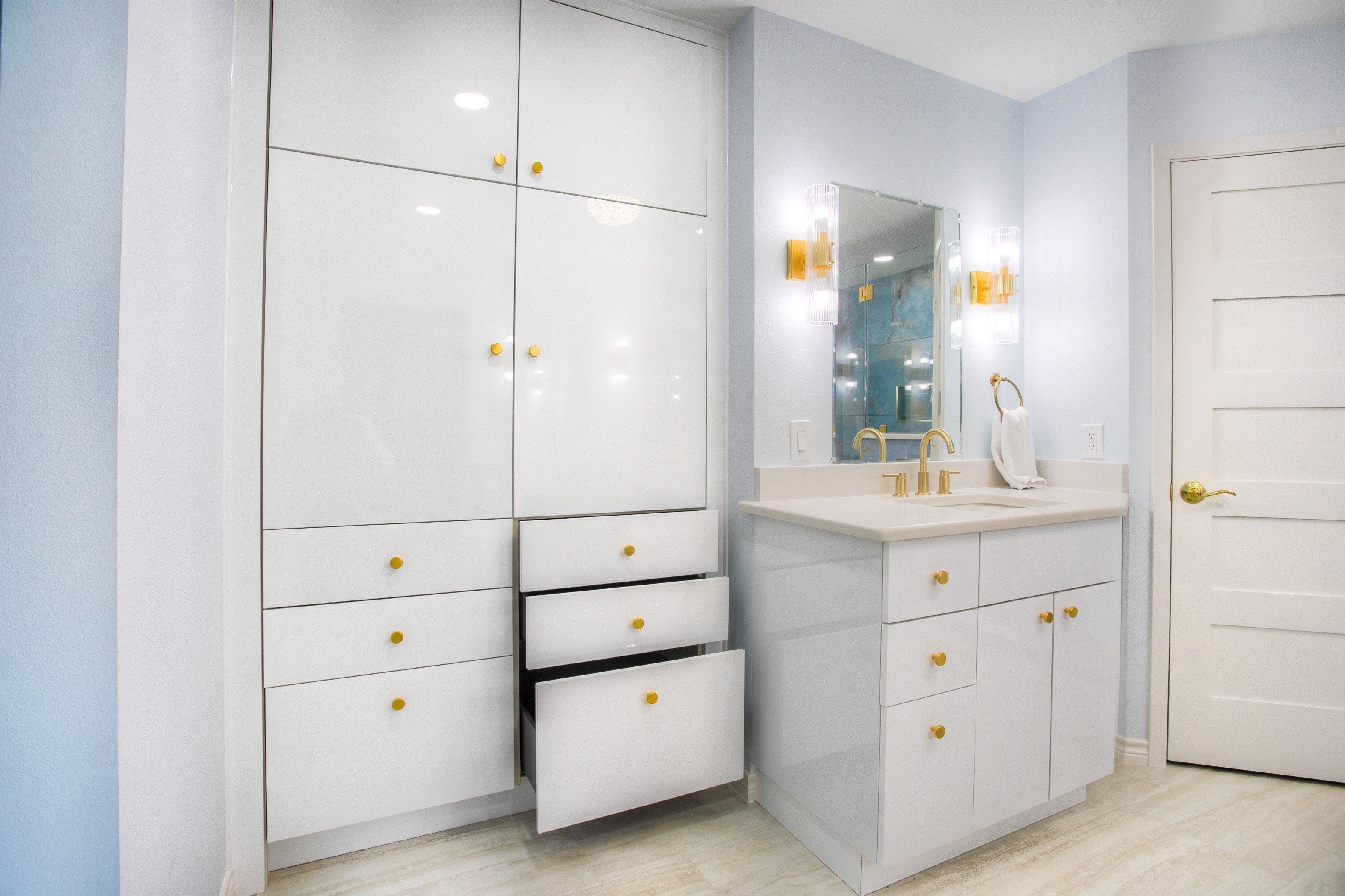 Home Addition and bathroom remodel. by CWS home remodel 