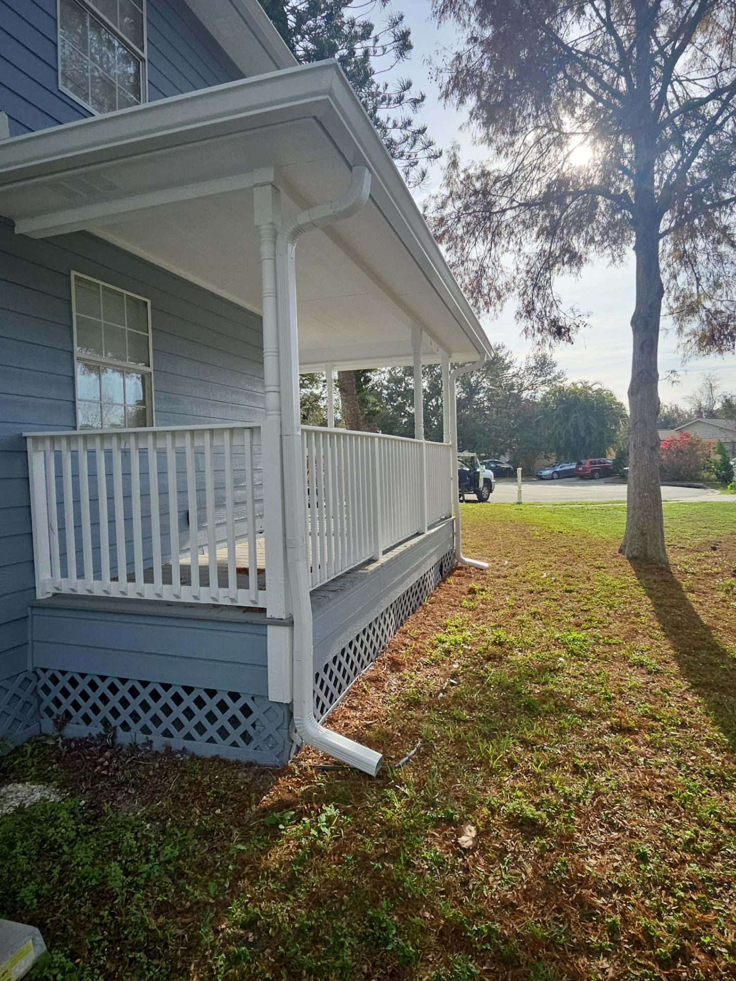 6 Inch Seamless Gutters using White Seamless Gutters in Largo FL by Gutter Professors
