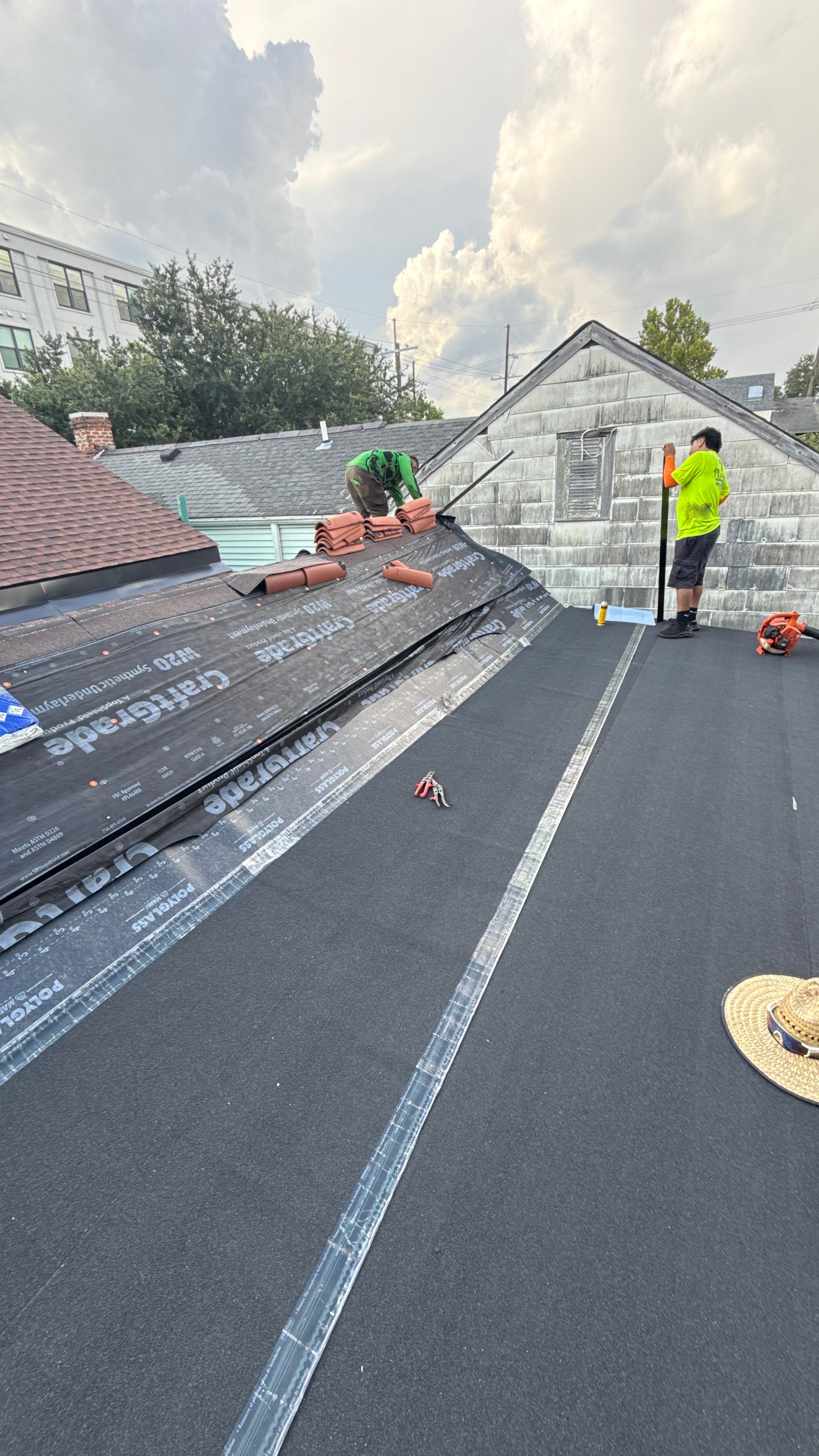 Roof Replacement in New Orleans by HDS Contractors