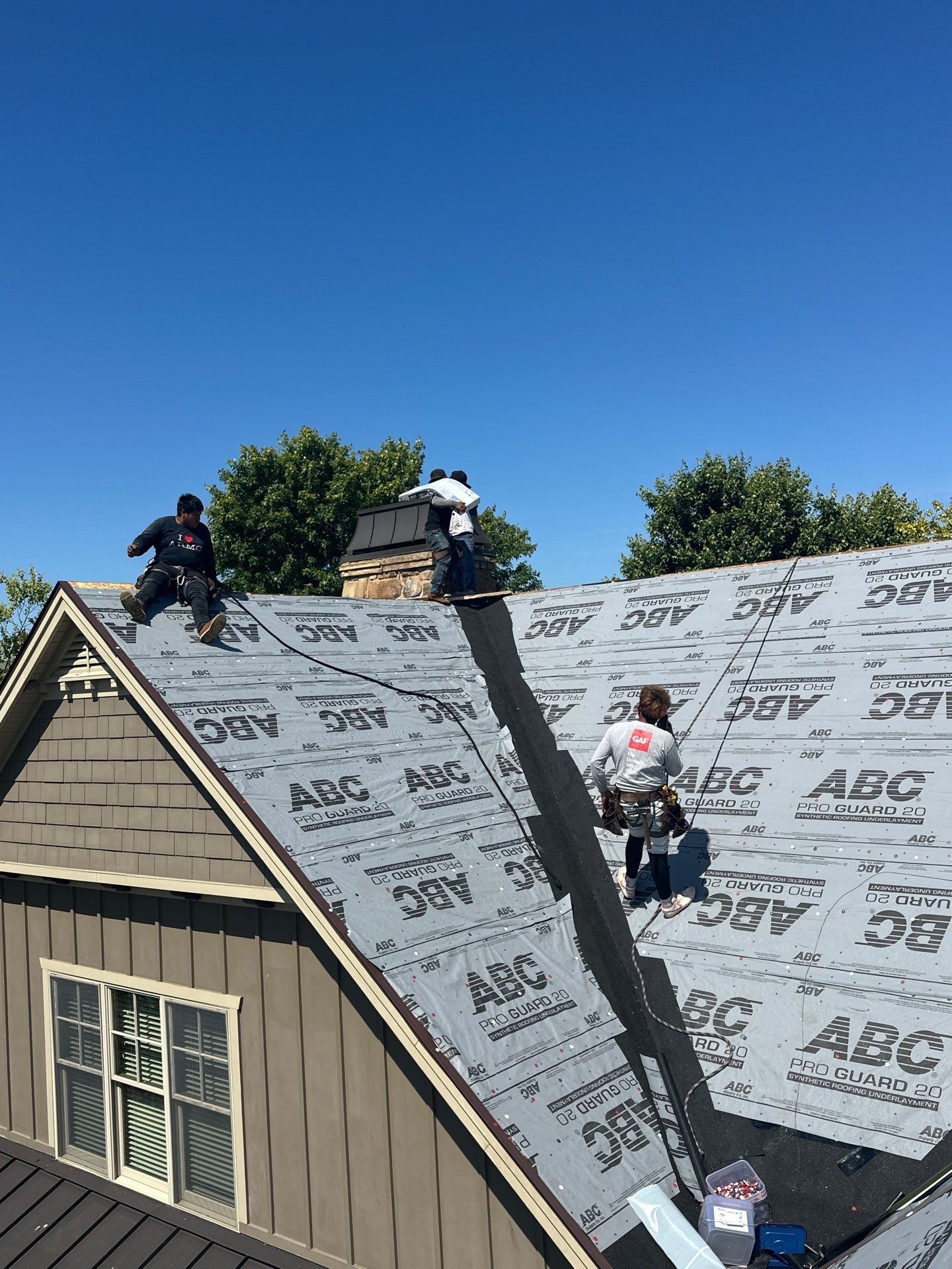 GAF HDZ - Barkwood by Elite Roofing LLC