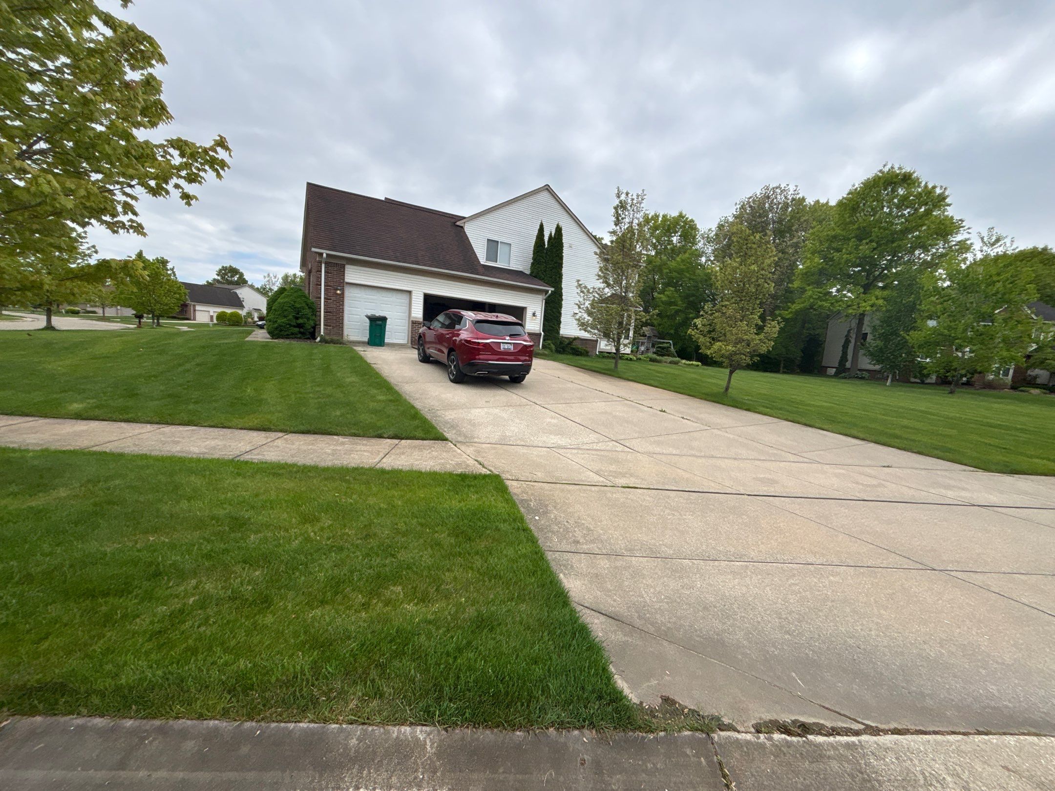 Siding Replacement using Alside D4 Odyssey-Plus Dutchlap Tuscan Clay by 180 Contractors