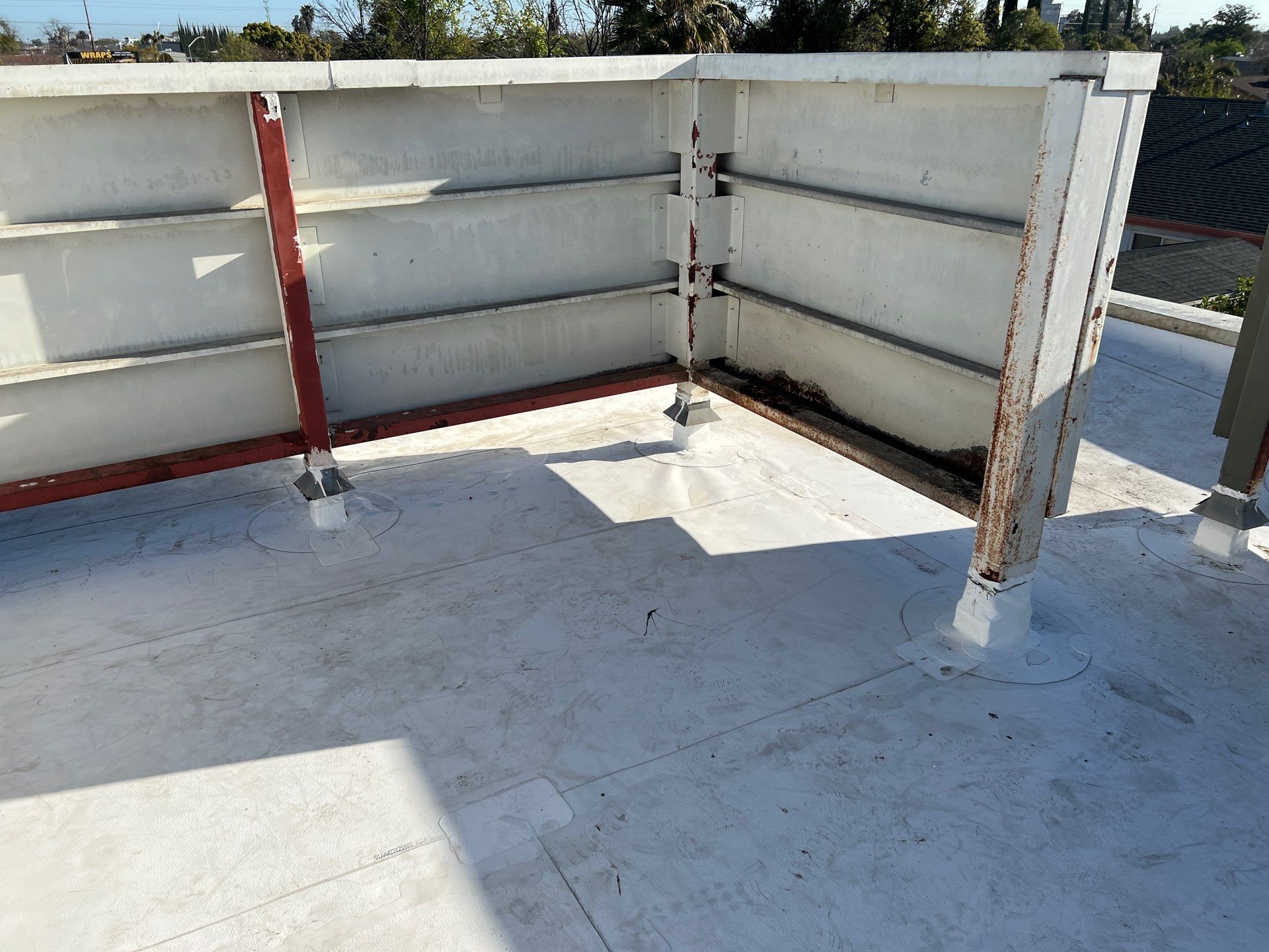 TPO single-ply roofing system using GAF Everguard 60 mil by Straight Edge Roofing Inc