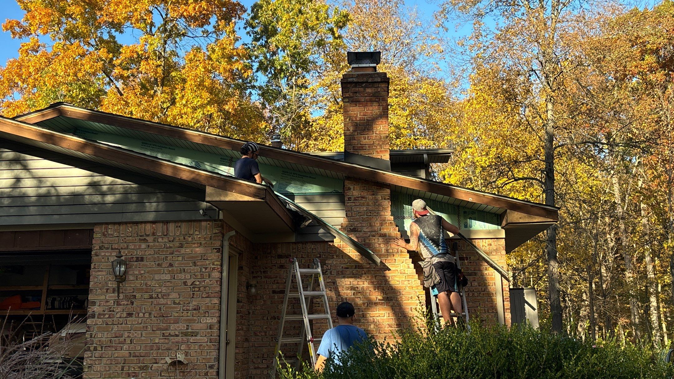 Siding Replacement using Alside Charter Oak D4.5" by 180 Contractors
