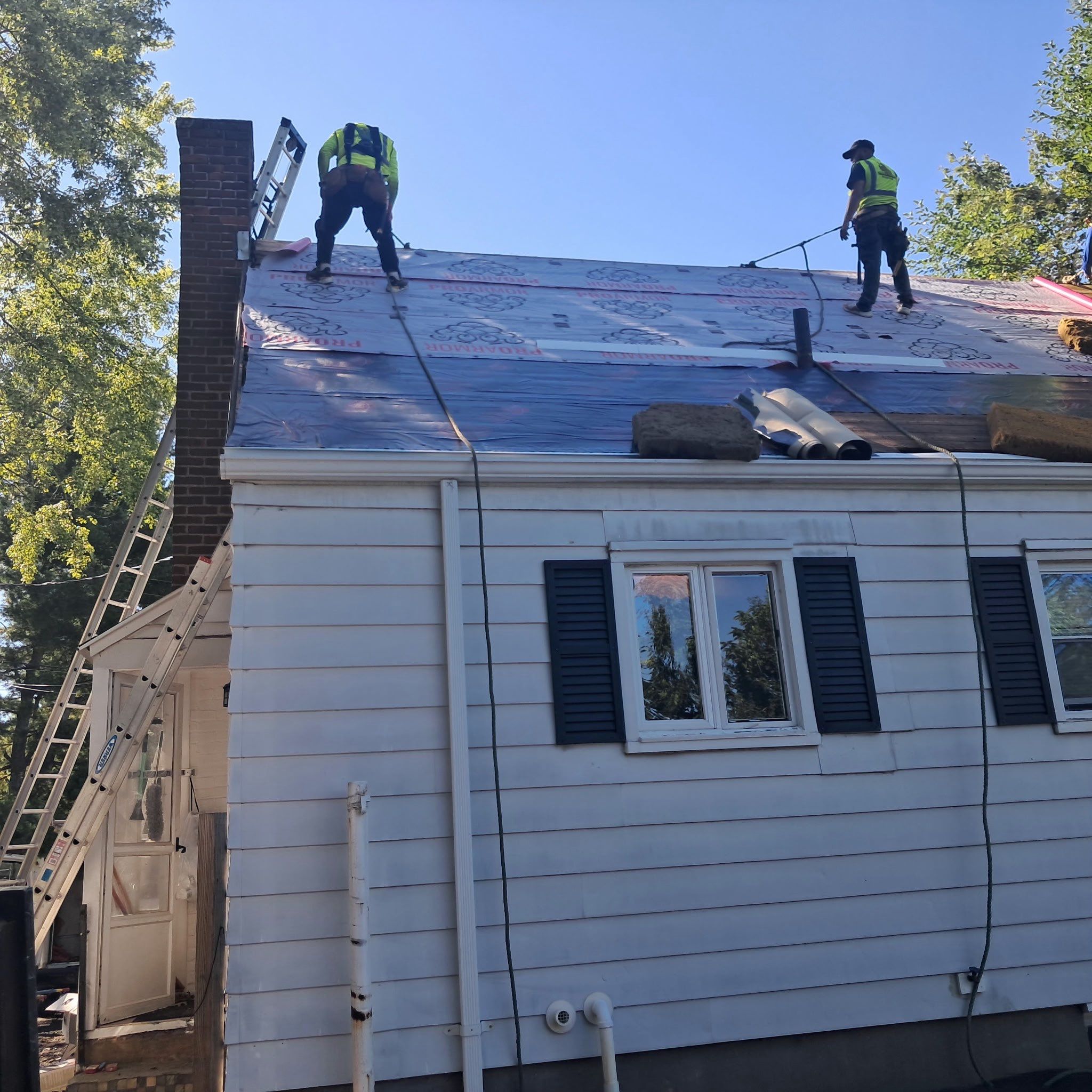 Owens Corning Duration: Onyx Black in East Hartford by Golden Shield Roofing