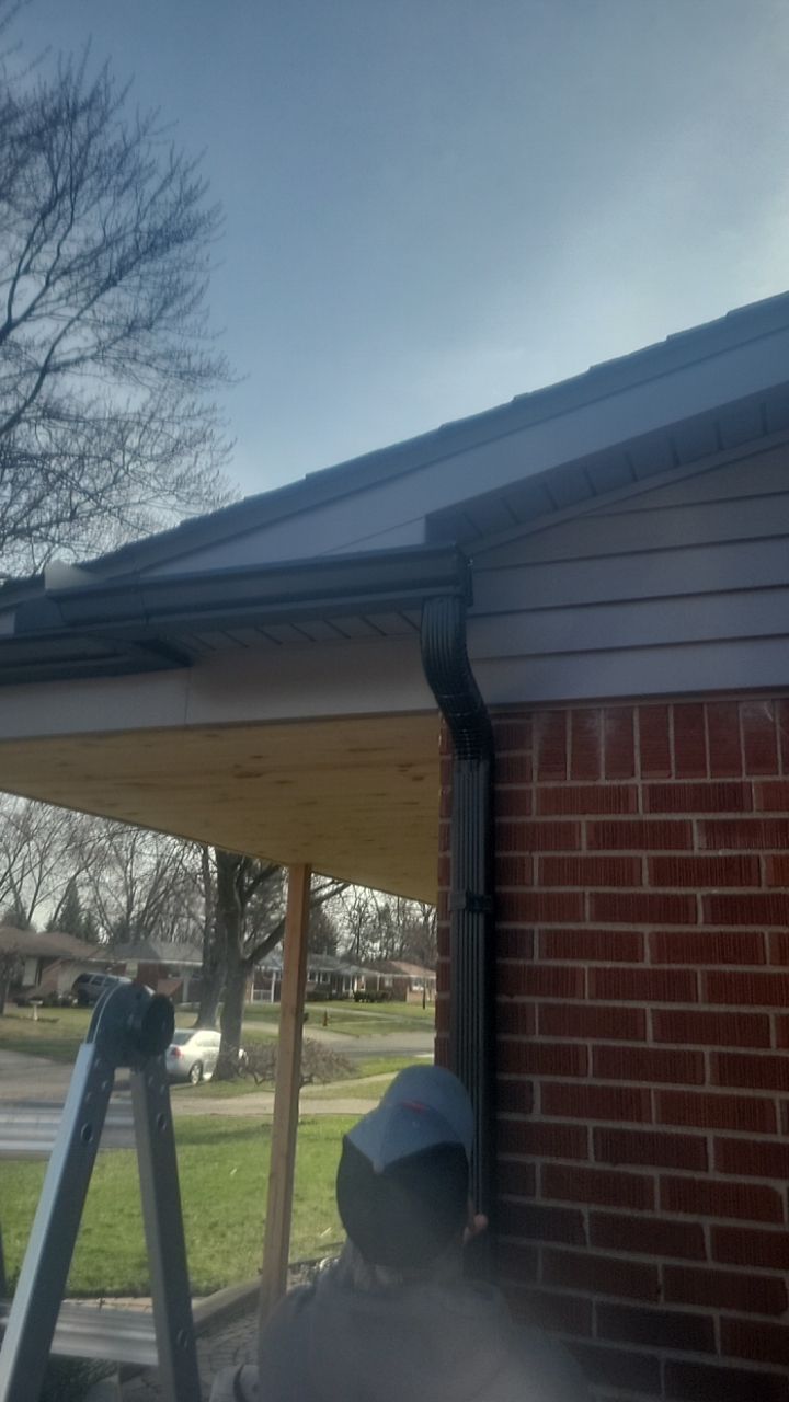 Siding Replacement using CertainTeed Restoration Classis D4 by 180 Contractors