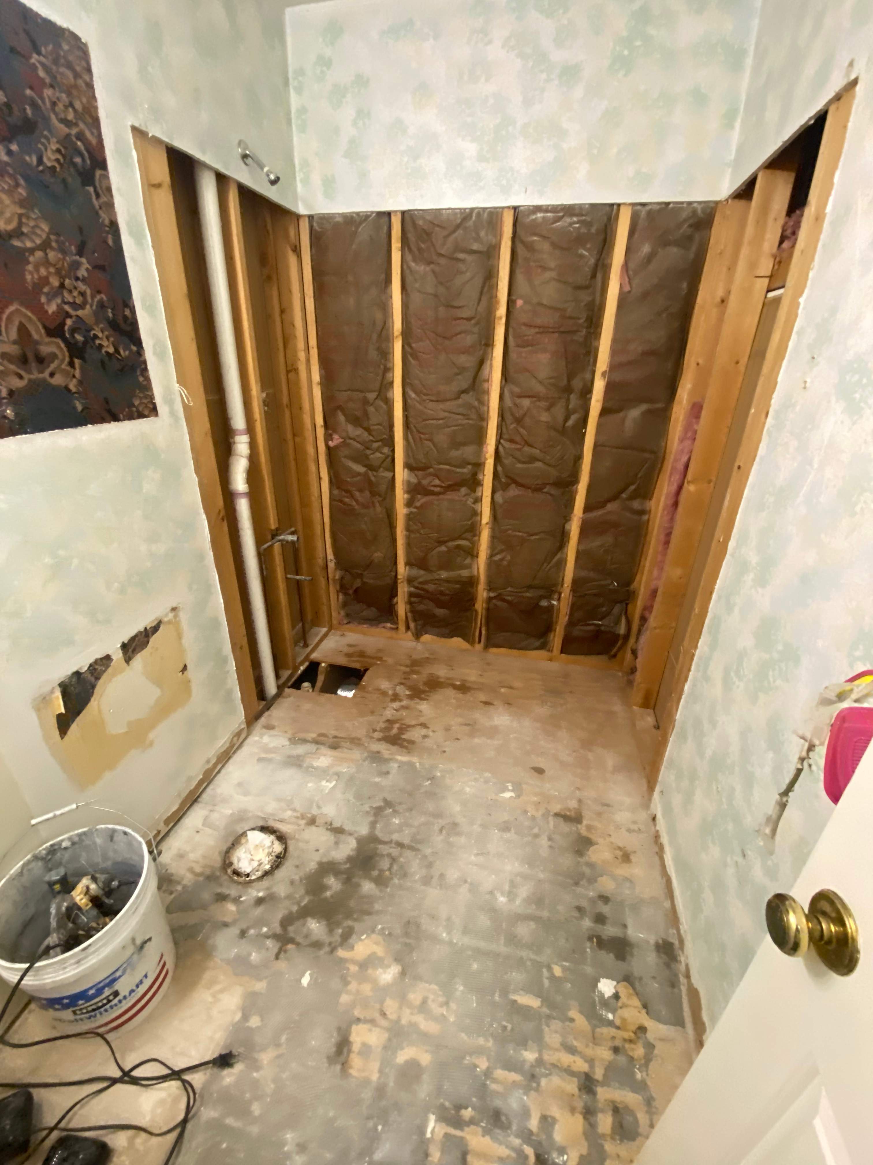 Tub to walk-in shower conversion by Prudencio