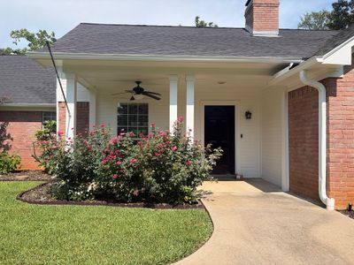 Same Color, Completely Fresh Look in Whitehouse, TX