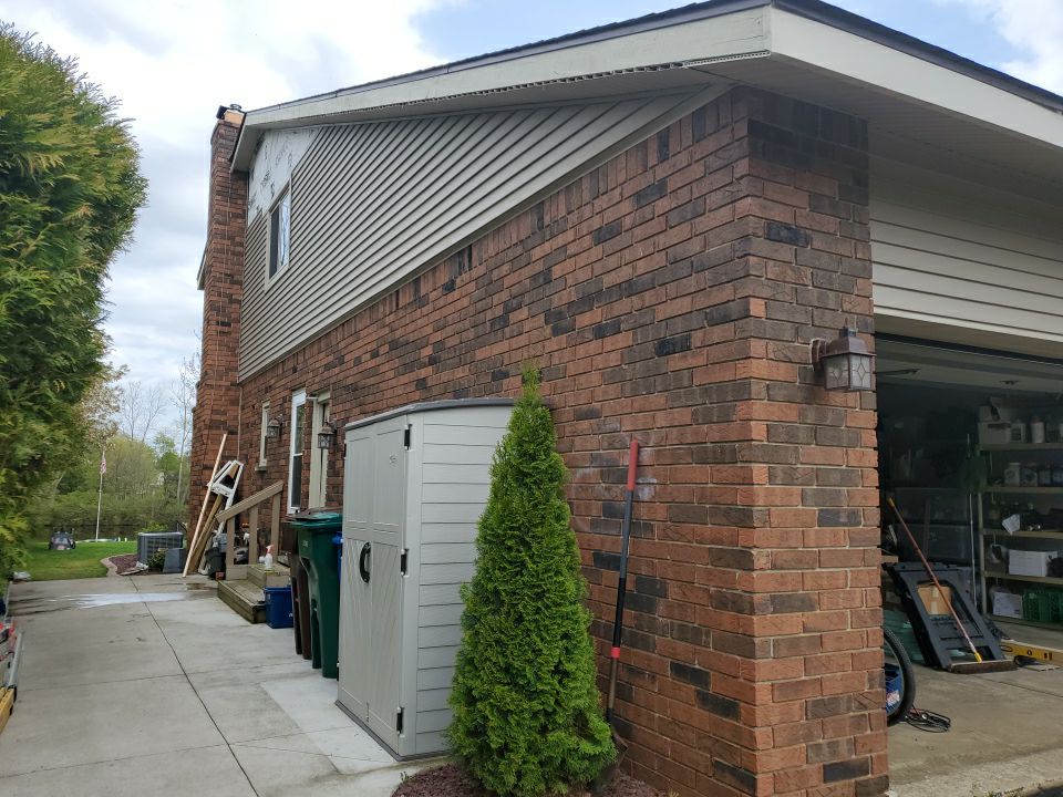 Siding Replacement using Certainteed Restoration Classic D4 by 180 Contractors