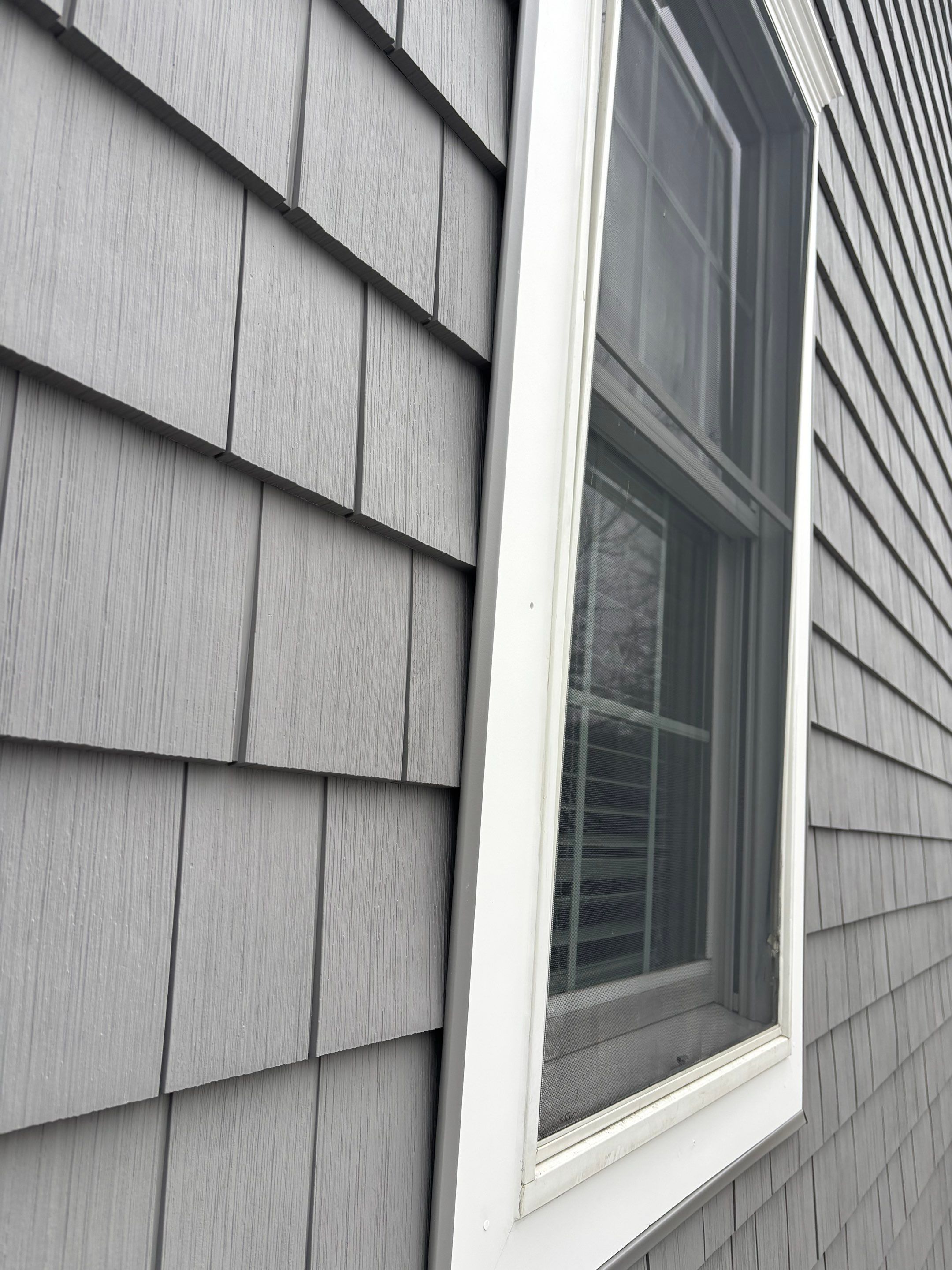 CertainTeed Cedar Impressions Straight Edge Shake — Charcoal by Maven Roofing & Exteriors LLC