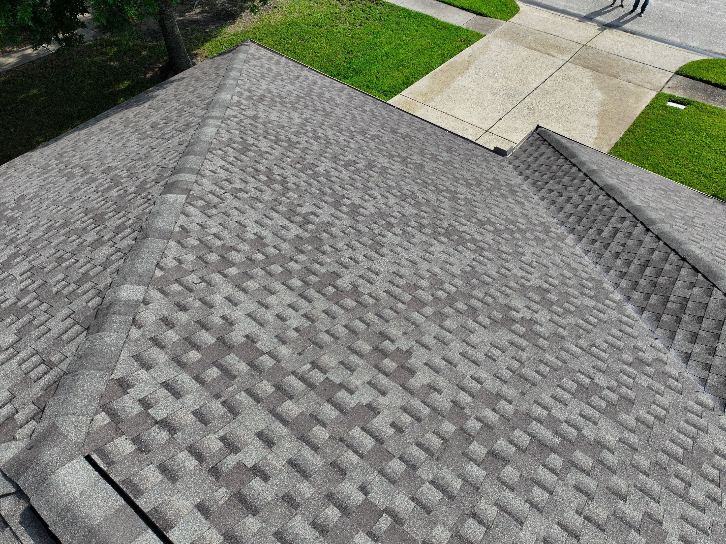 GAF HDZ - Weathered Wood by Elite Roofing LLC