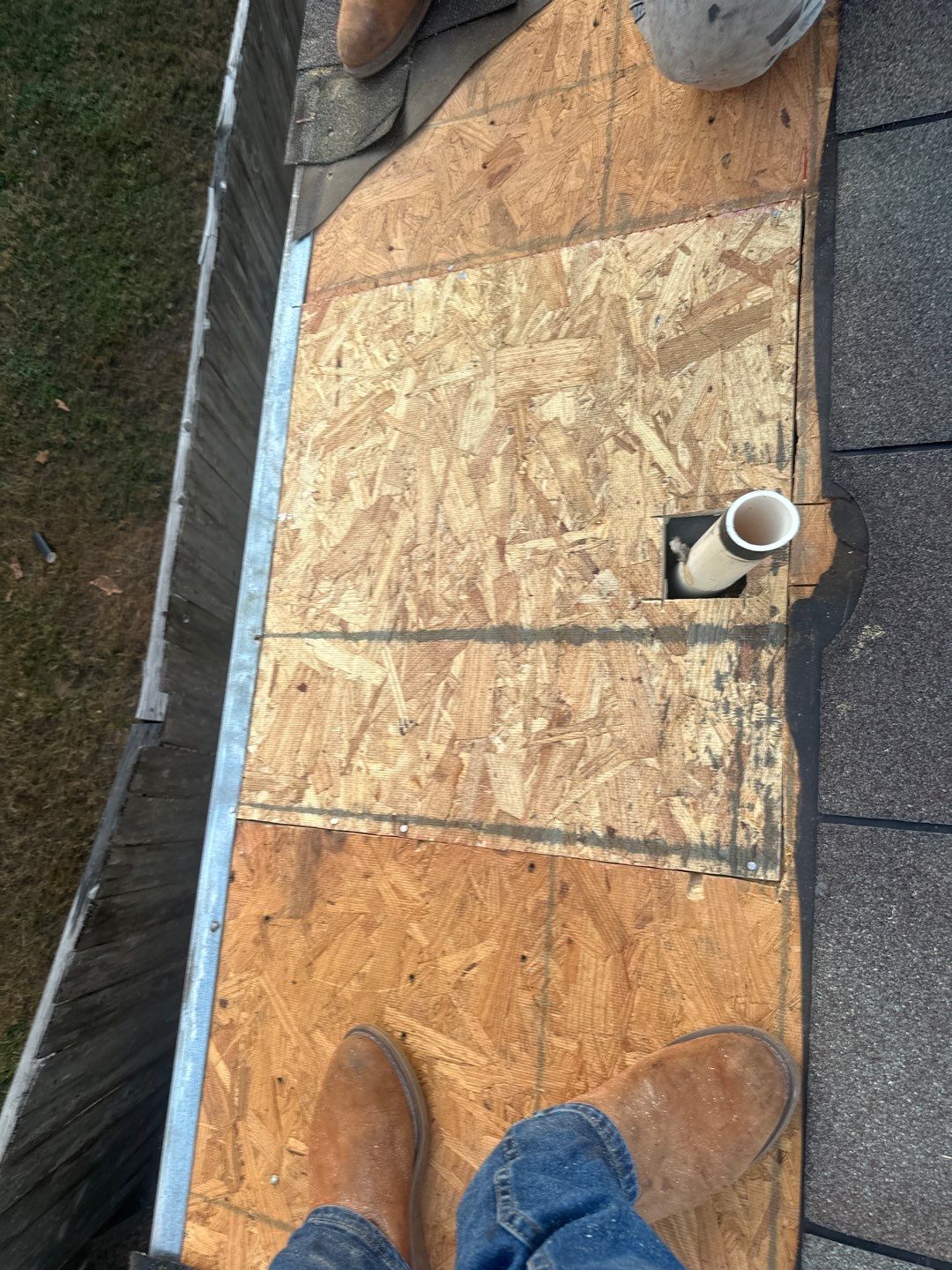 Hail Damage using Owen's Corning Duration (Lifetime) Shingles by Roof Repair Company