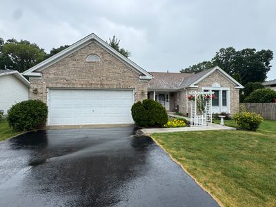 Architectural Asphalt Shingle Roof Replacement in West Chicago, Illinois