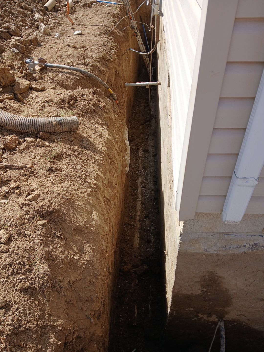 Exterior Waterproofing & Embedded Fiber Reinforcements by Toledo Basement Repair