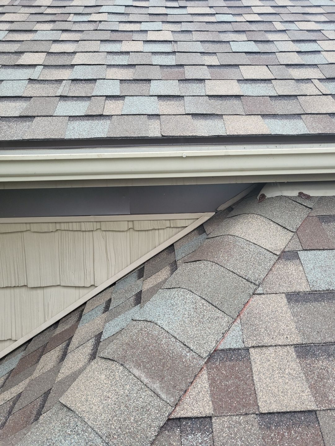 ATLAS PINNACLE COLOR: MAJESTIC SHAKE by Eagle Eye Roofing