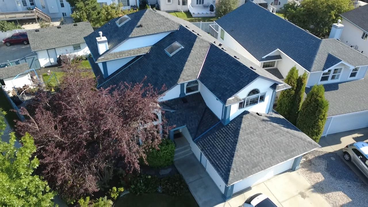 Twilight Gray on Mystique by 2thetop Roofing