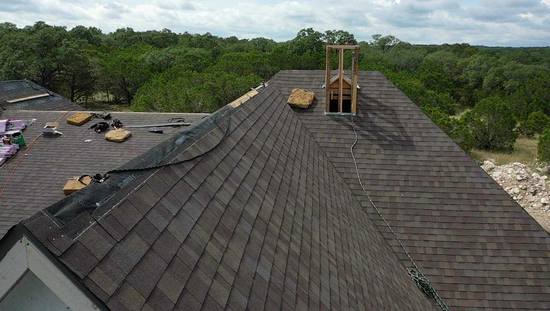 New Home Construction using Owens Corning 30 year Architectural Shingles by Premier Roofing and Contracting
