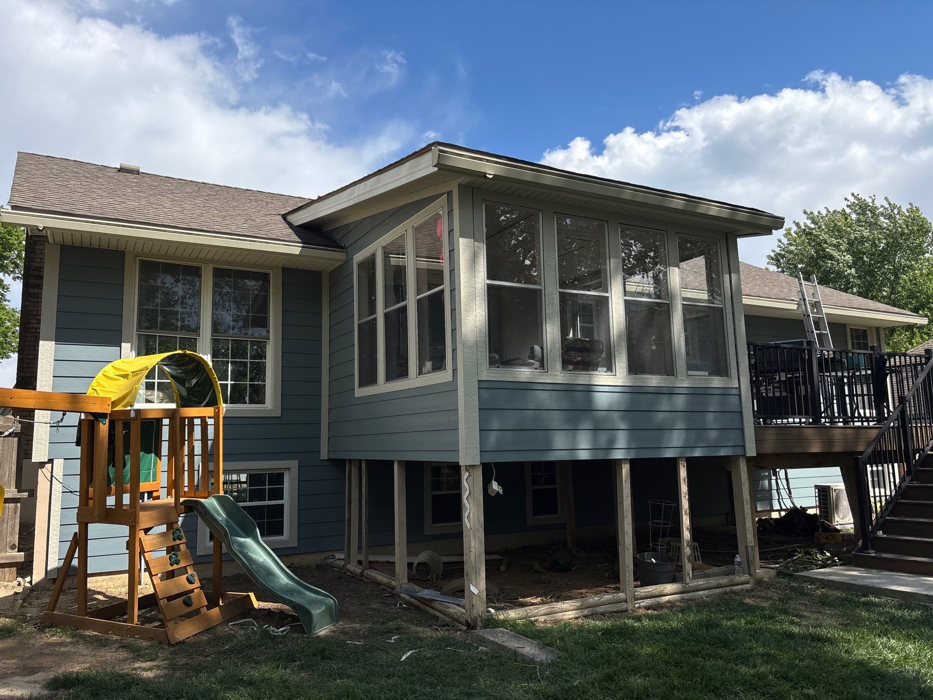 James Hardie in Kansas City Mo  by EEC  Windows, Siding & Roofing 