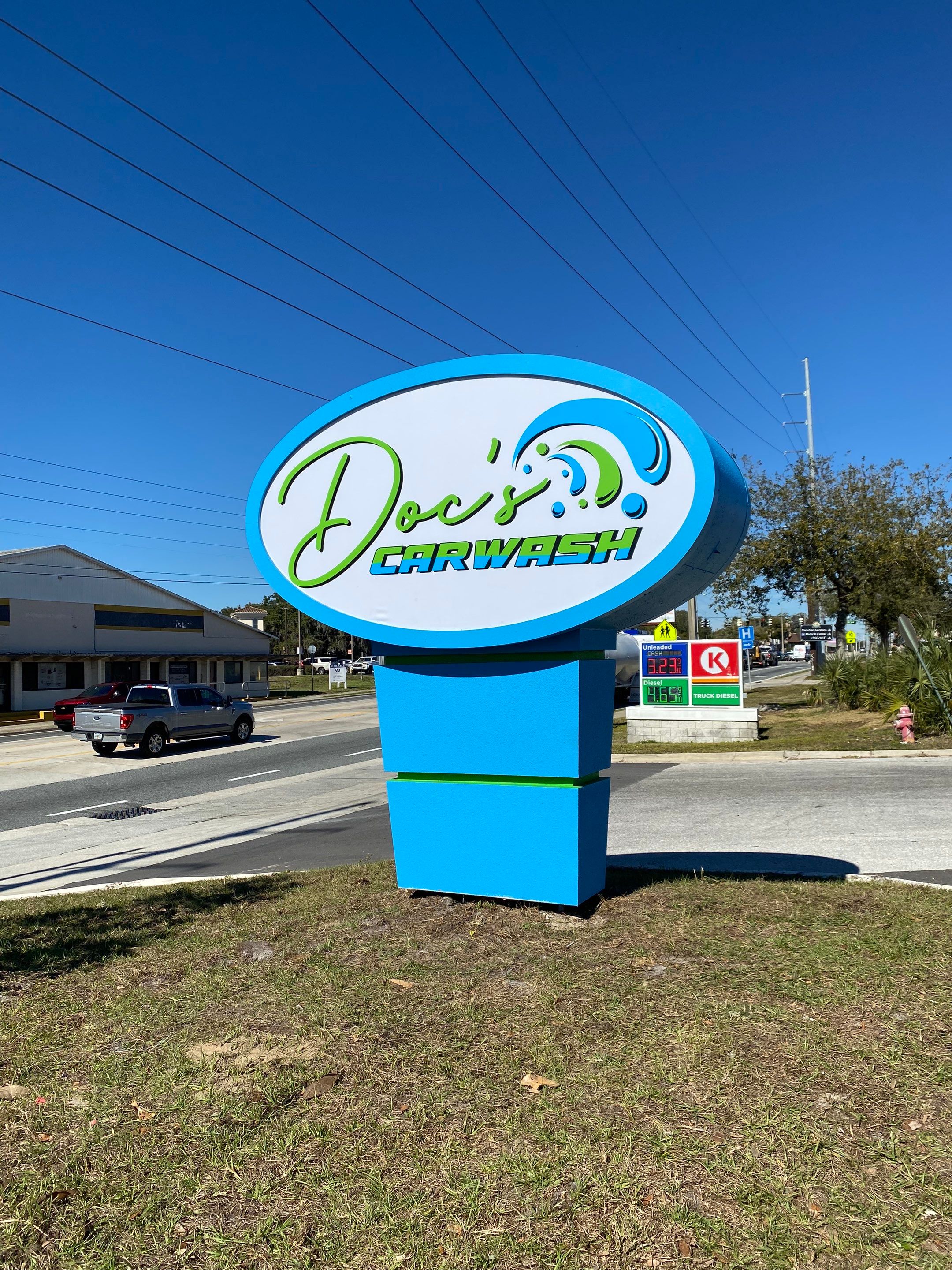 Pylon Sign for Doc's Carwash by SignCrafters