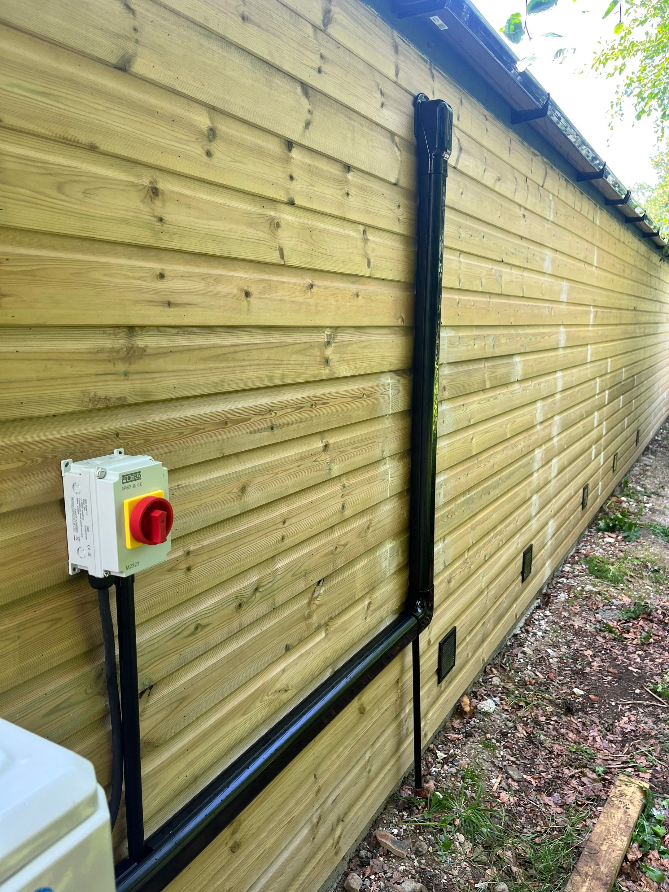 🐾 Purr-fect Climate Control Installed at a Local Cattery! ❄️🔥 by Elite Services Group Ltd
