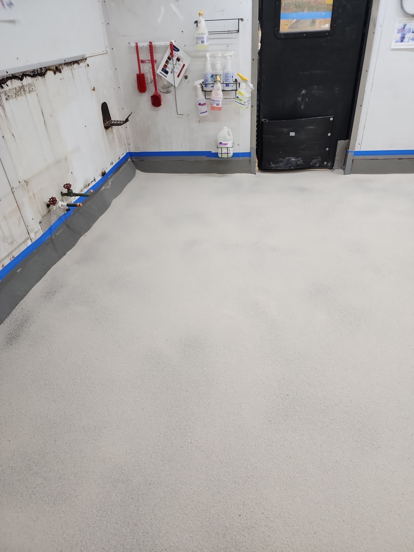 Fresco y Más Meat Processing Room Makeover by Seamless Surfaces