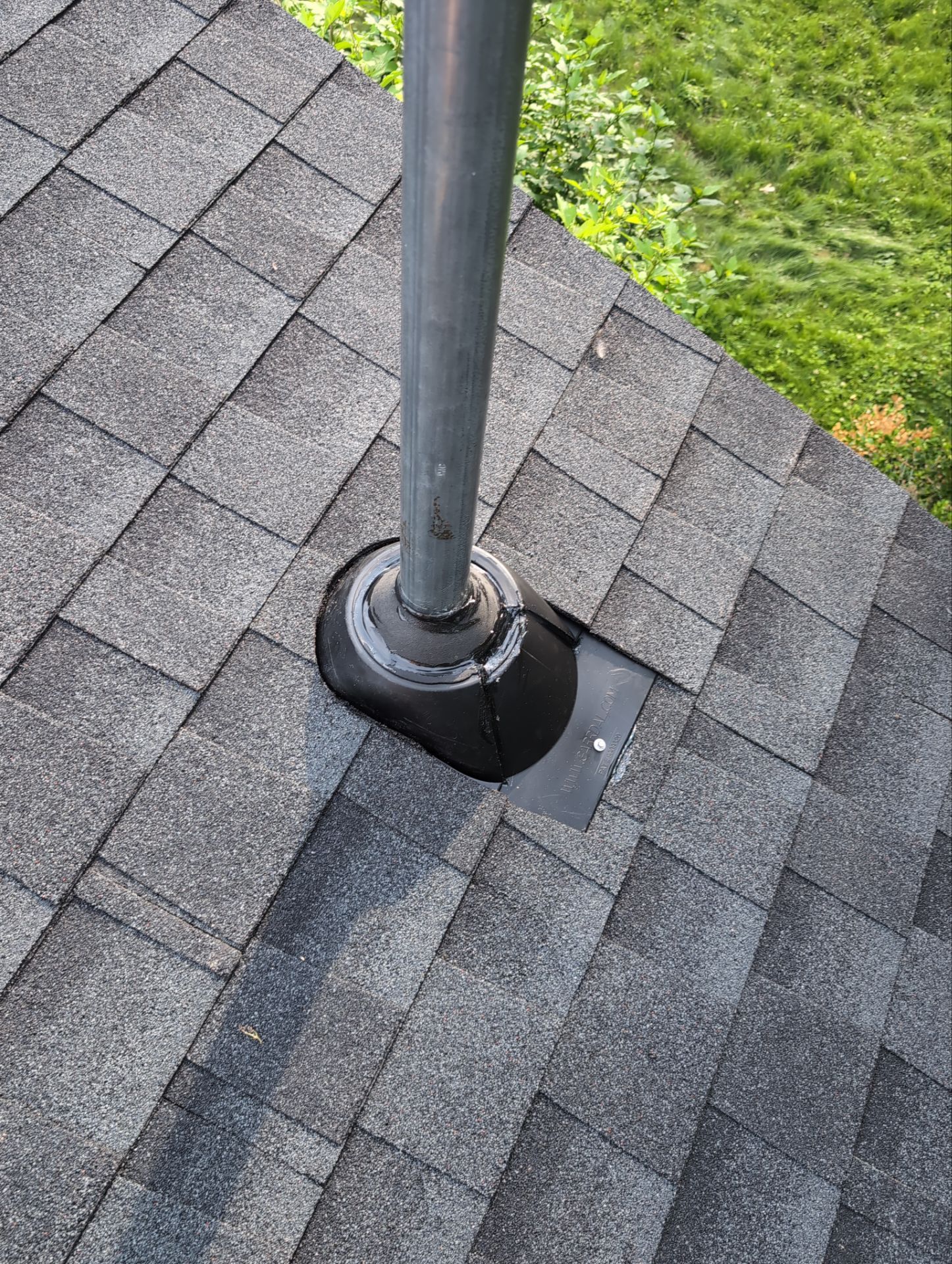 Roberts Home  by Gellings Roofing and Siding LLC