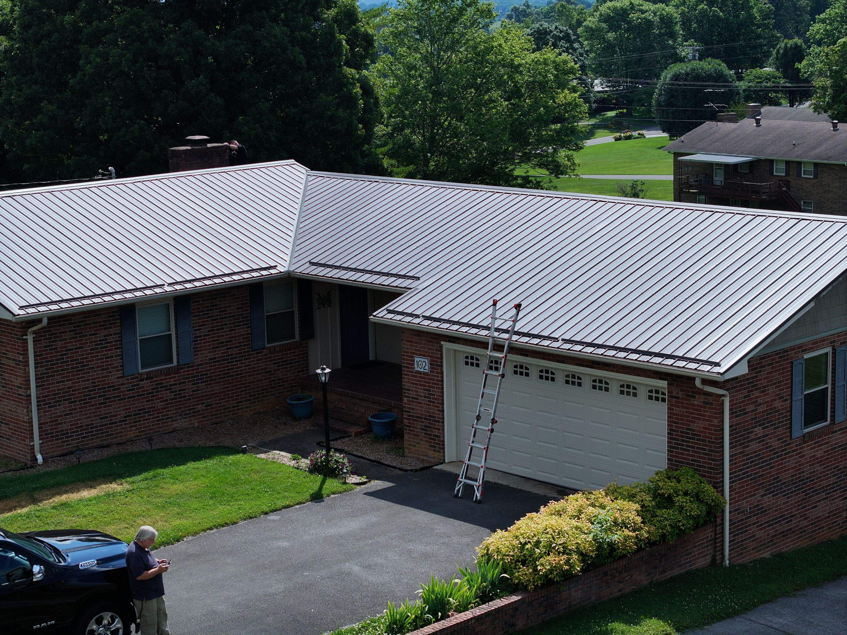 Maximoff Residence by Omnia Roofing