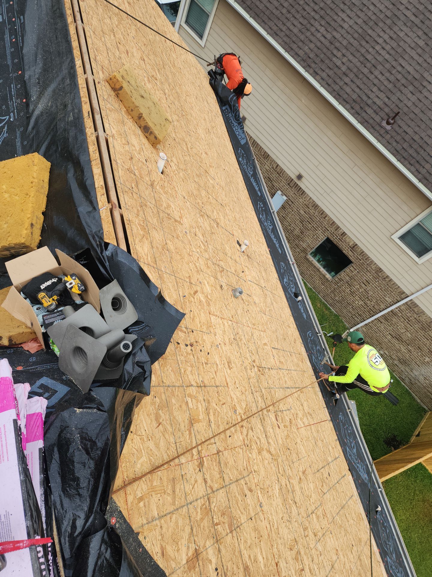 Residential Roofing Installation using Owen's Corning Duration (Lifetime) Shingles by Roof Repair Company