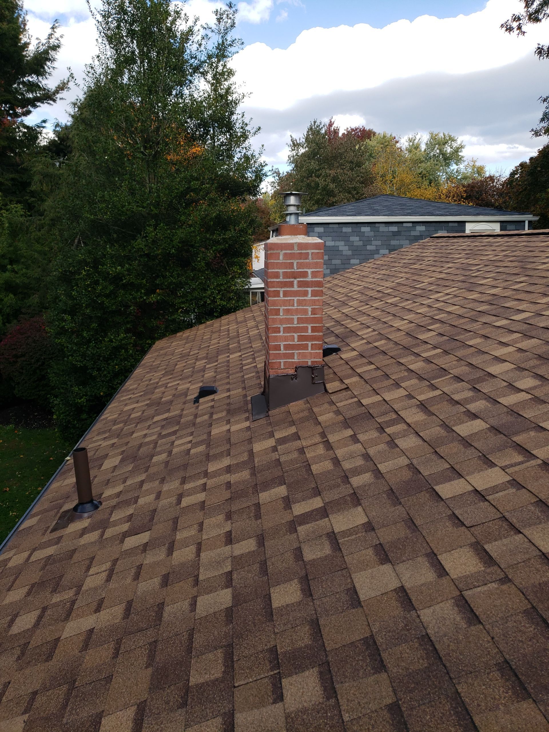 ATLAS PINNACLE COLOR: MORNING HARVEST DRIP EDGE: MUSKET BROWN by Eagle Eye Roofing